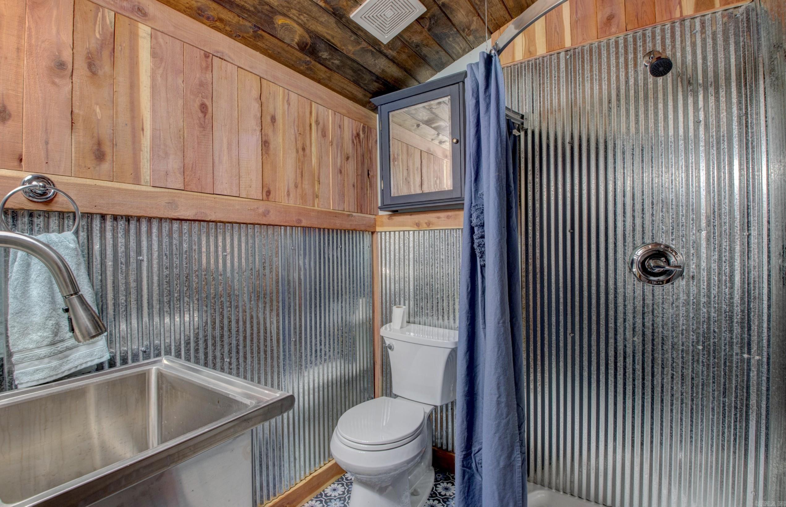 164 Roxie  Greers Ferry, AR