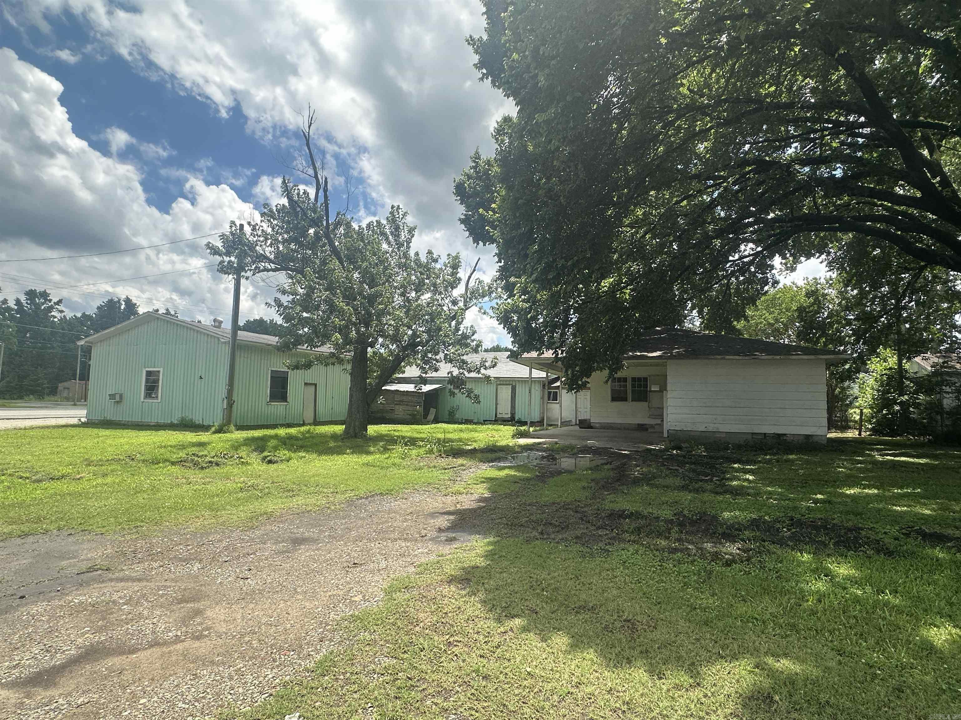 102 & 104 E 2nd  Ward, AR