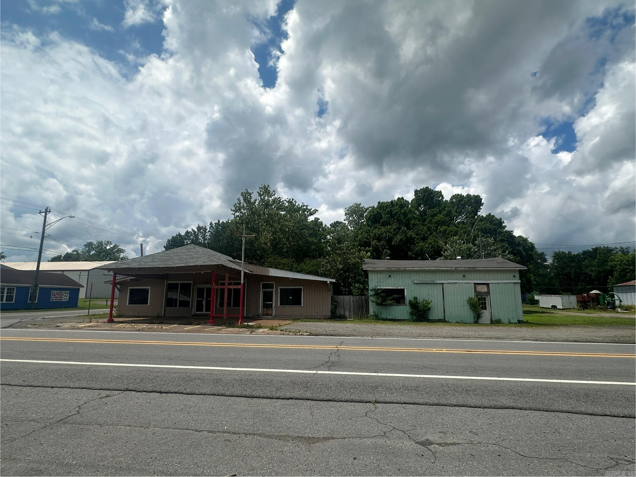 102 & 104 E 2nd  Ward, AR