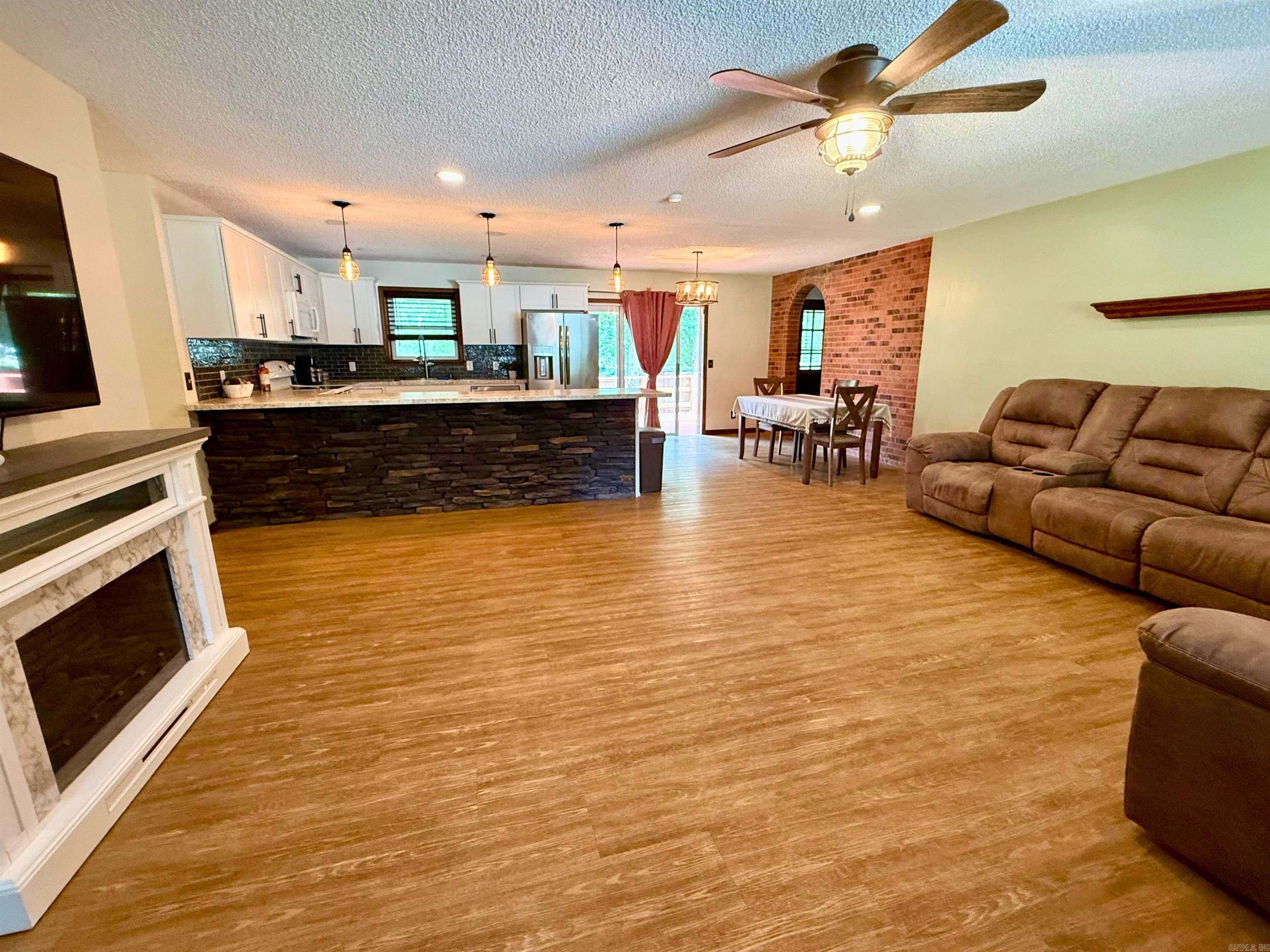 1711 Lonoke Road  Mountain Home, AR