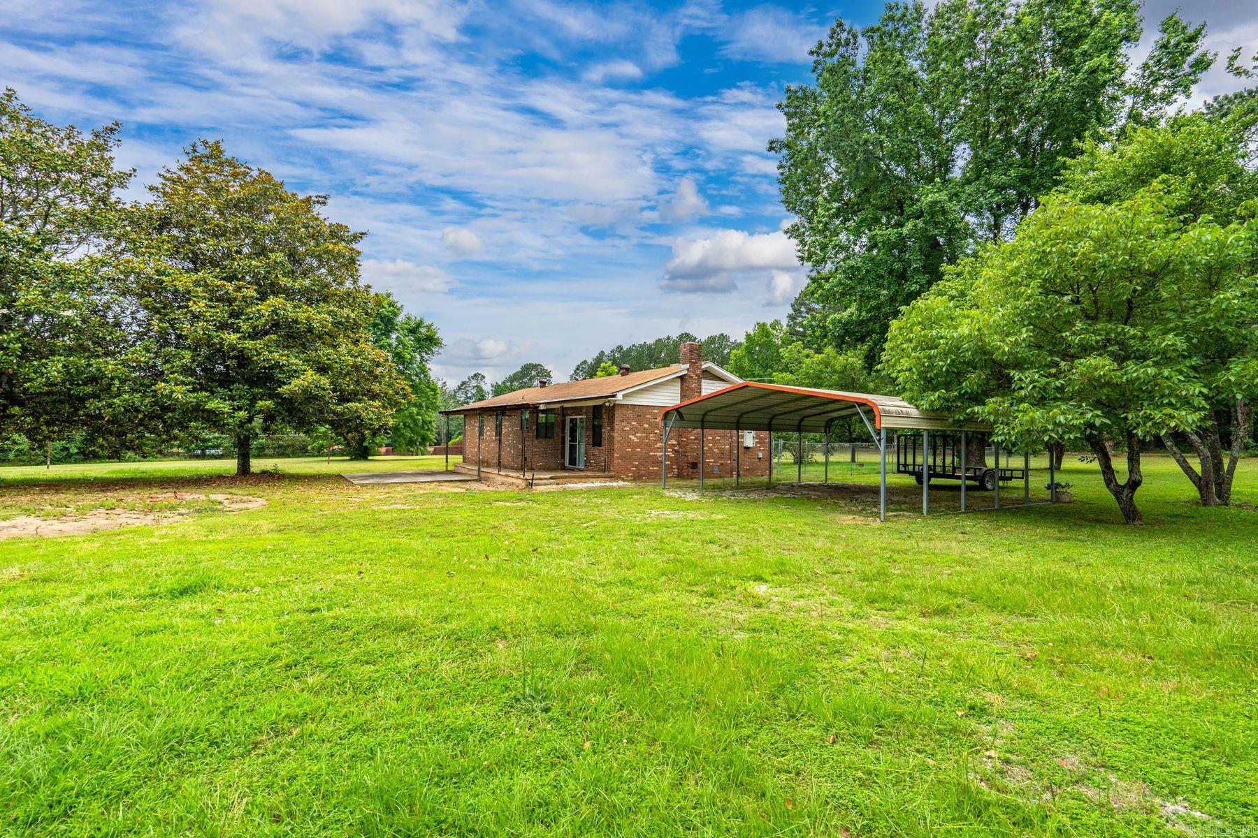 747 Clearcreek Road  Mountain Pine, AR