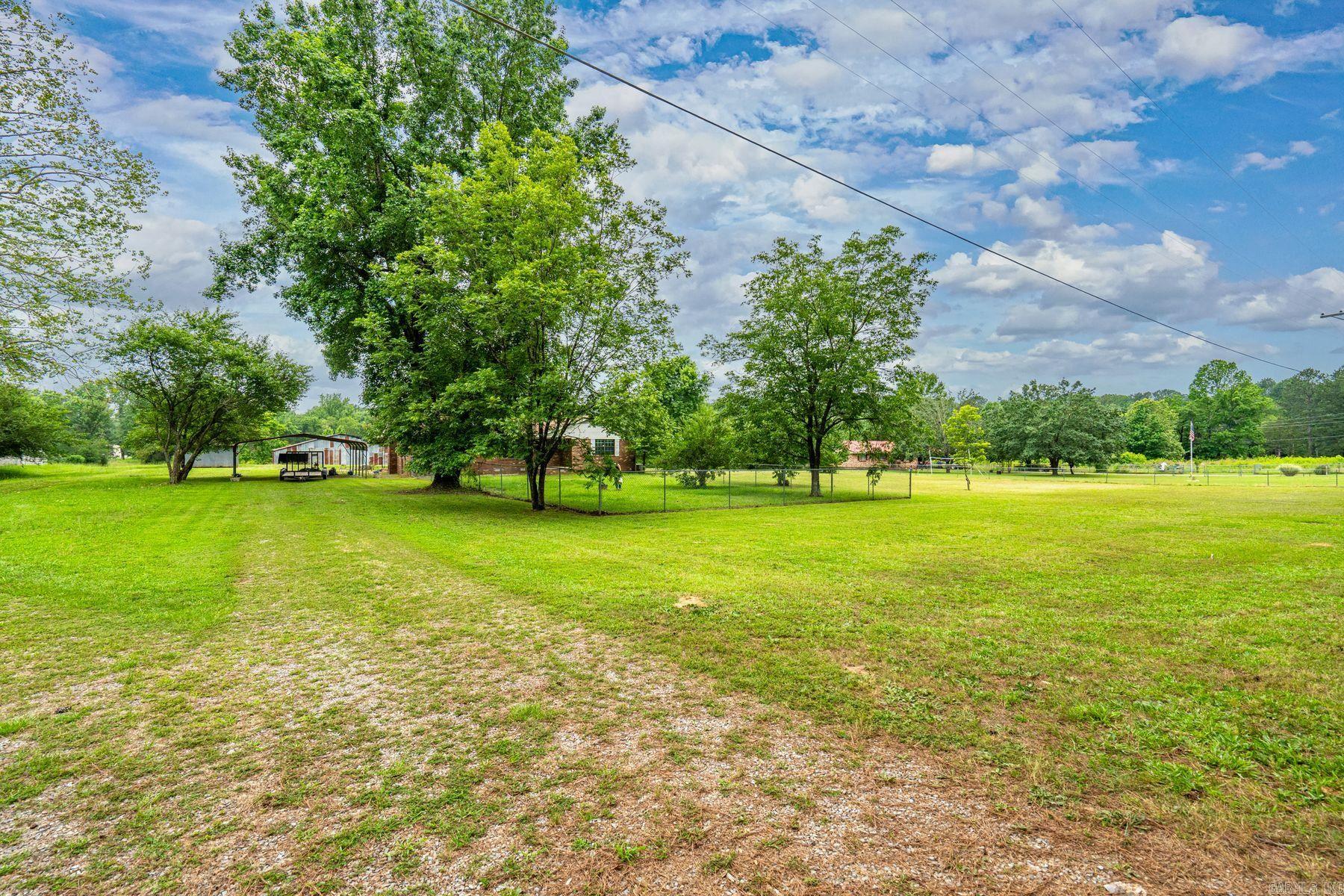 747 Clearcreek Road  Mountain Pine, AR