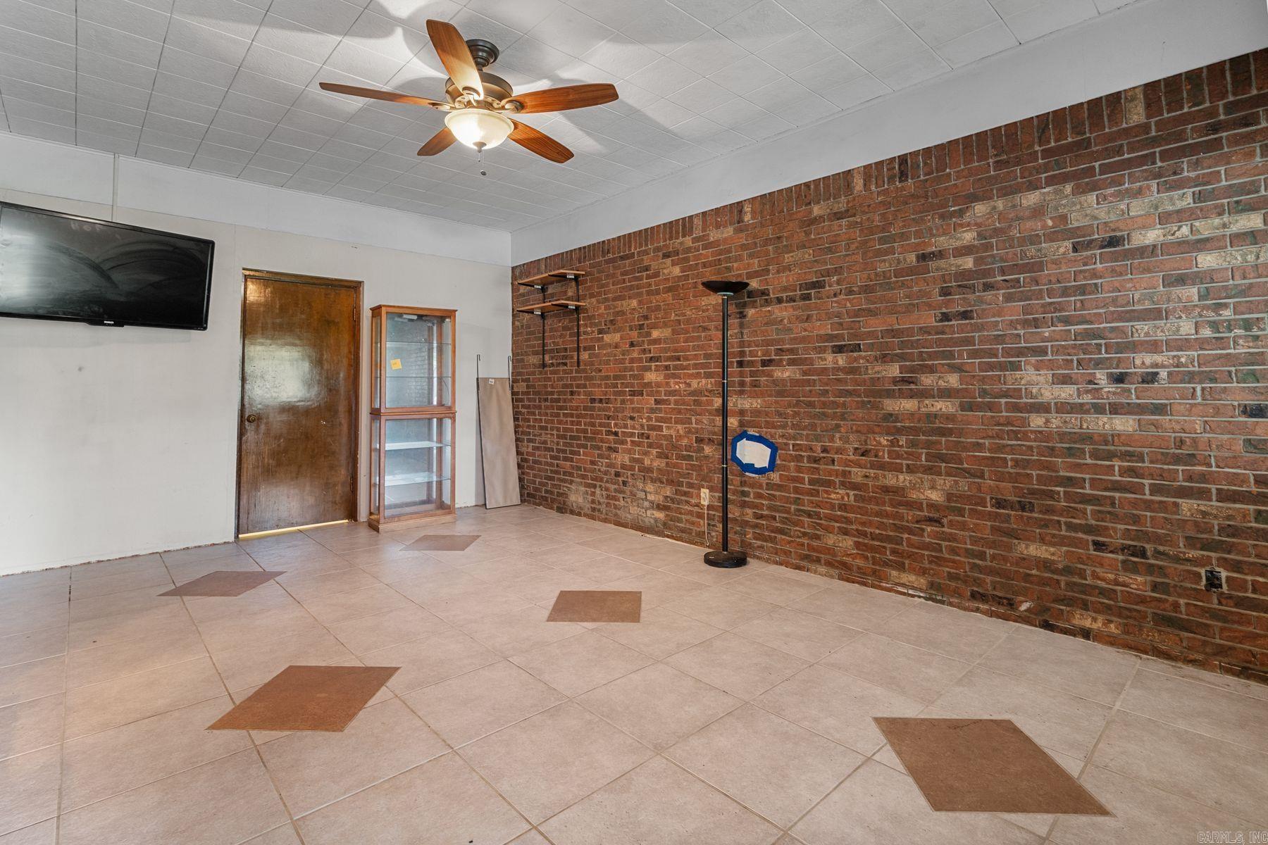 747 Clearcreek Road  Mountain Pine, AR