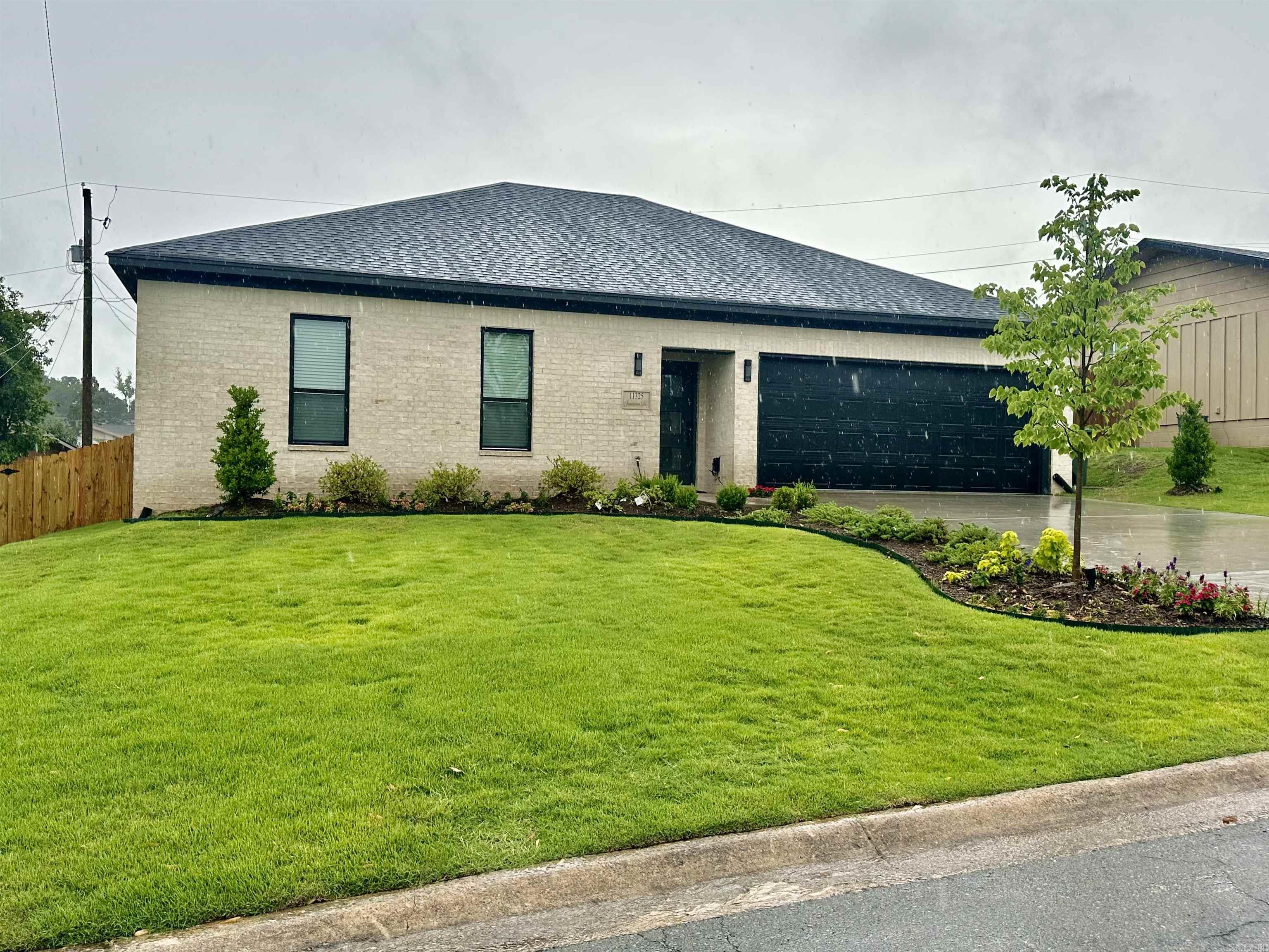 11325 Jamestown  Little Rock, AR