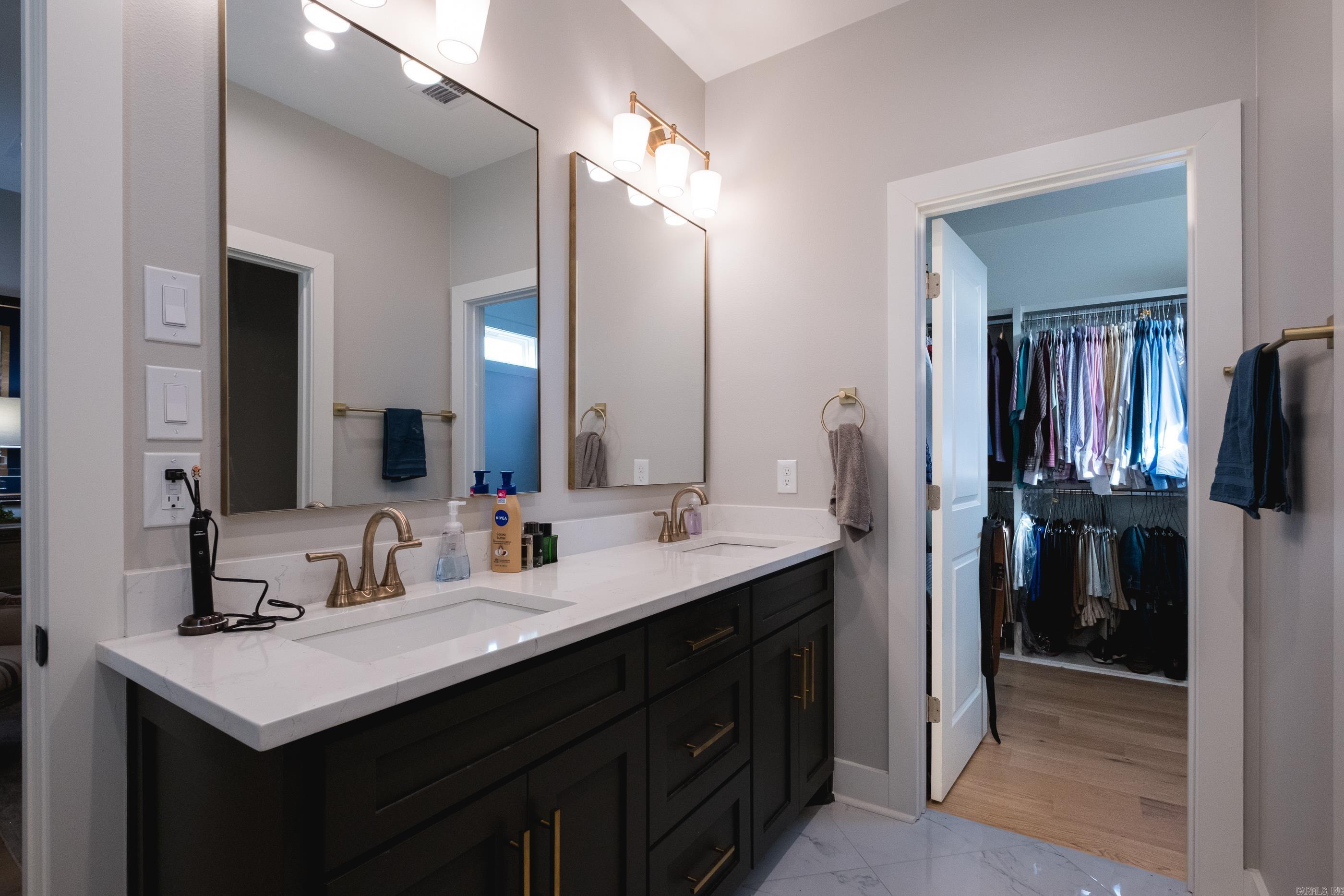 11325 Jamestown  Little Rock, AR