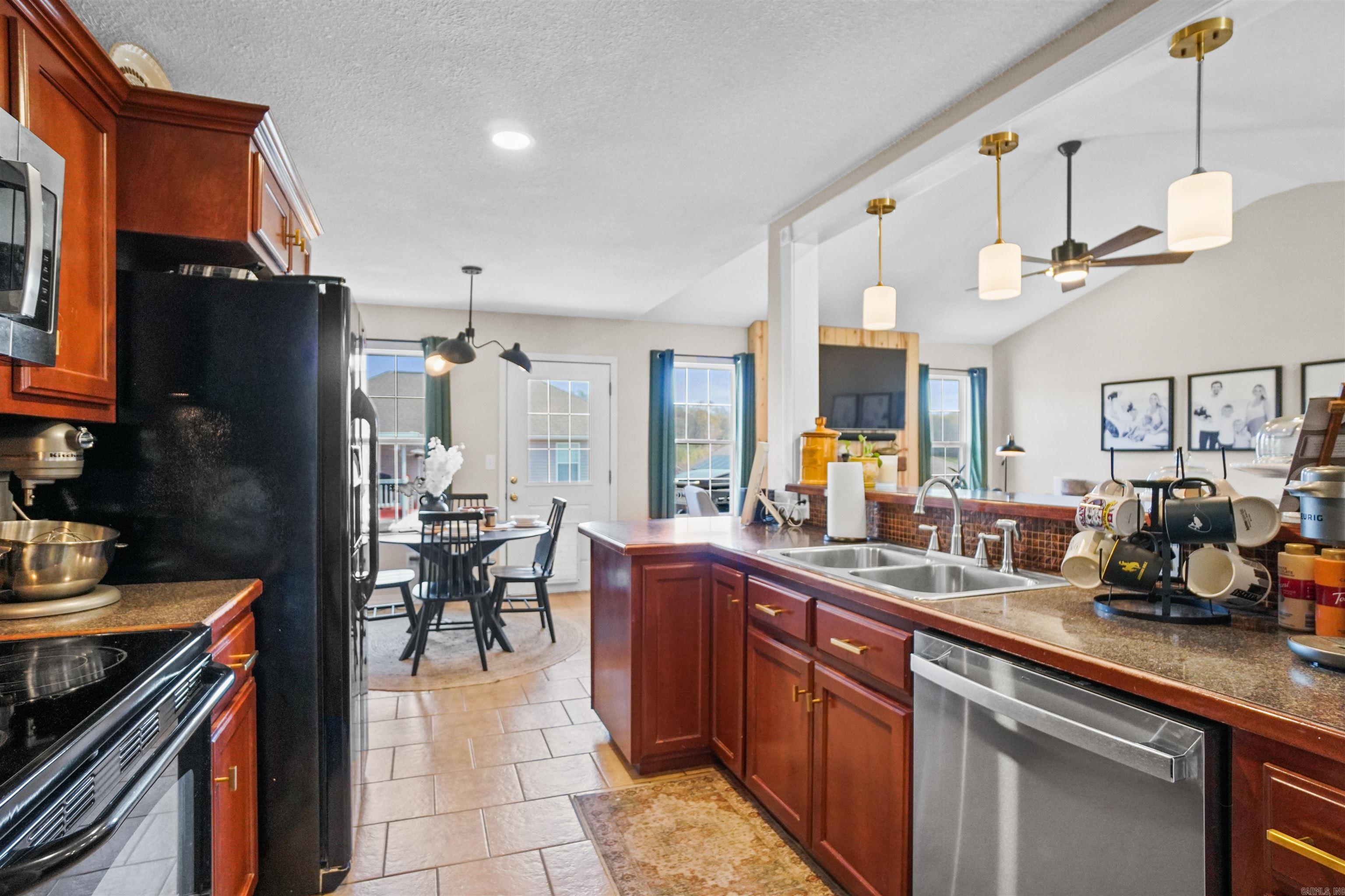 1905 Highgrove Rd.  Harrison, AR