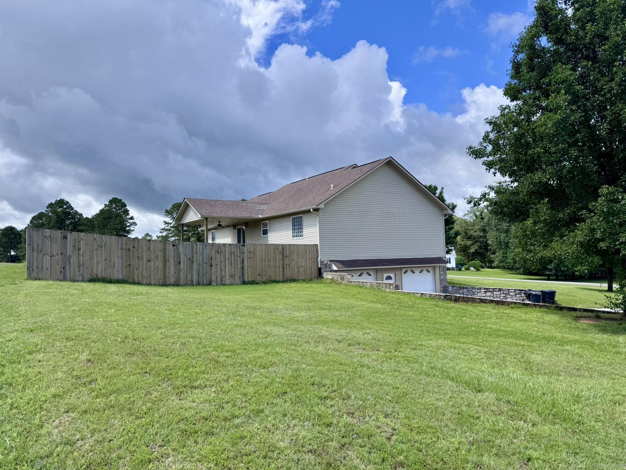 389 Plantation Circle  Melbourne, AR