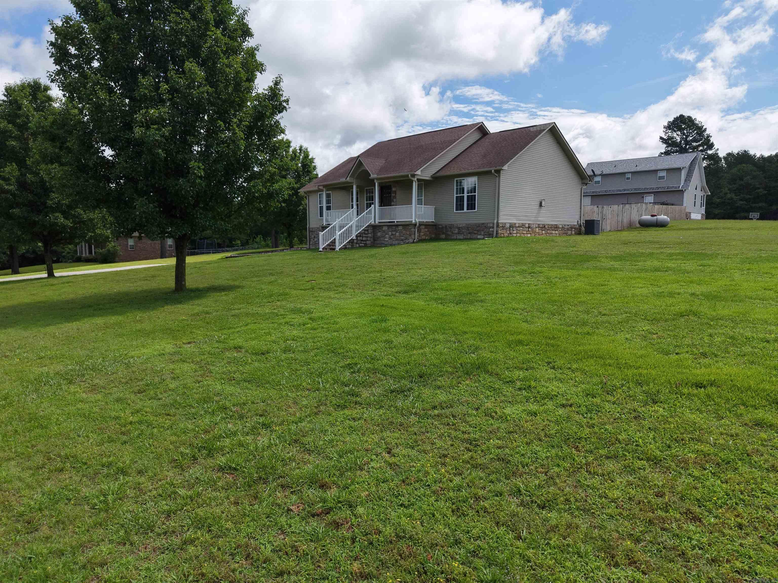 389 Plantation Circle  Melbourne, AR
