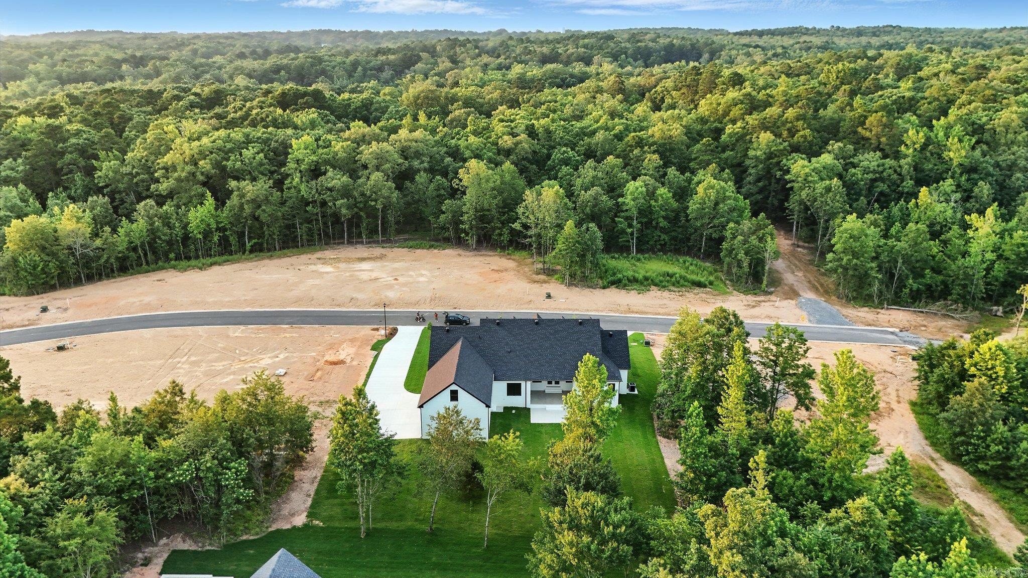 1585 Bighorn Drive Benton, AR 72019