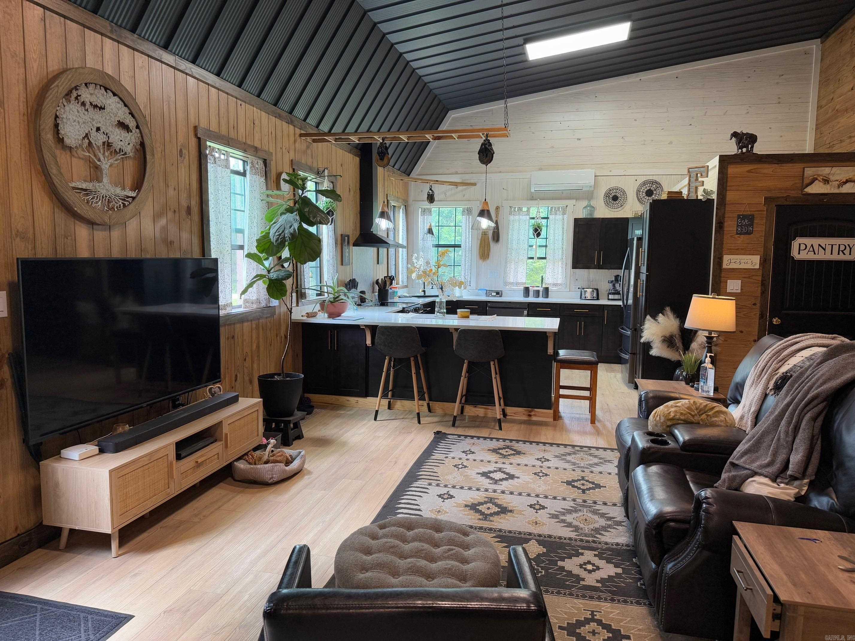 2052 Central  Bull Shoals, AR