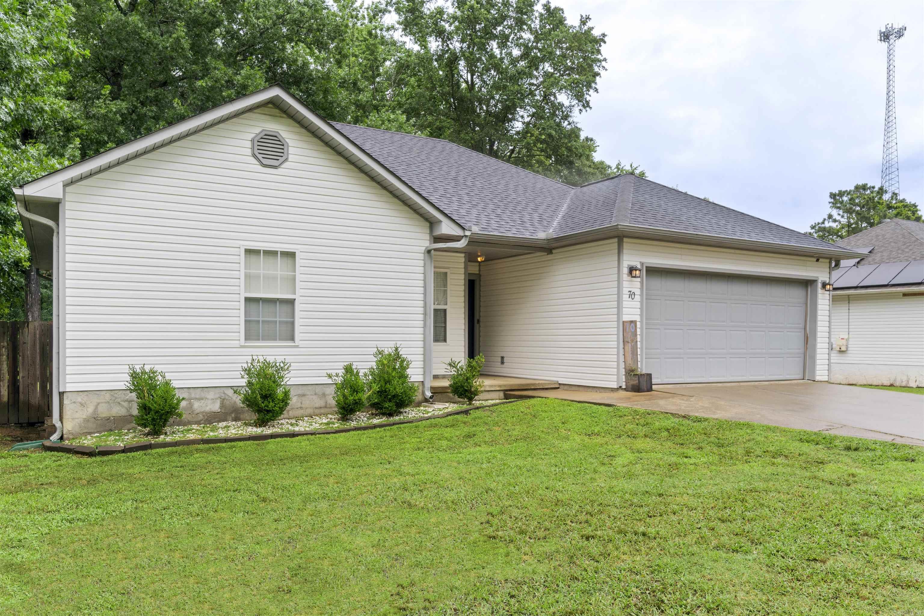 70 Peach  Austin, AR
