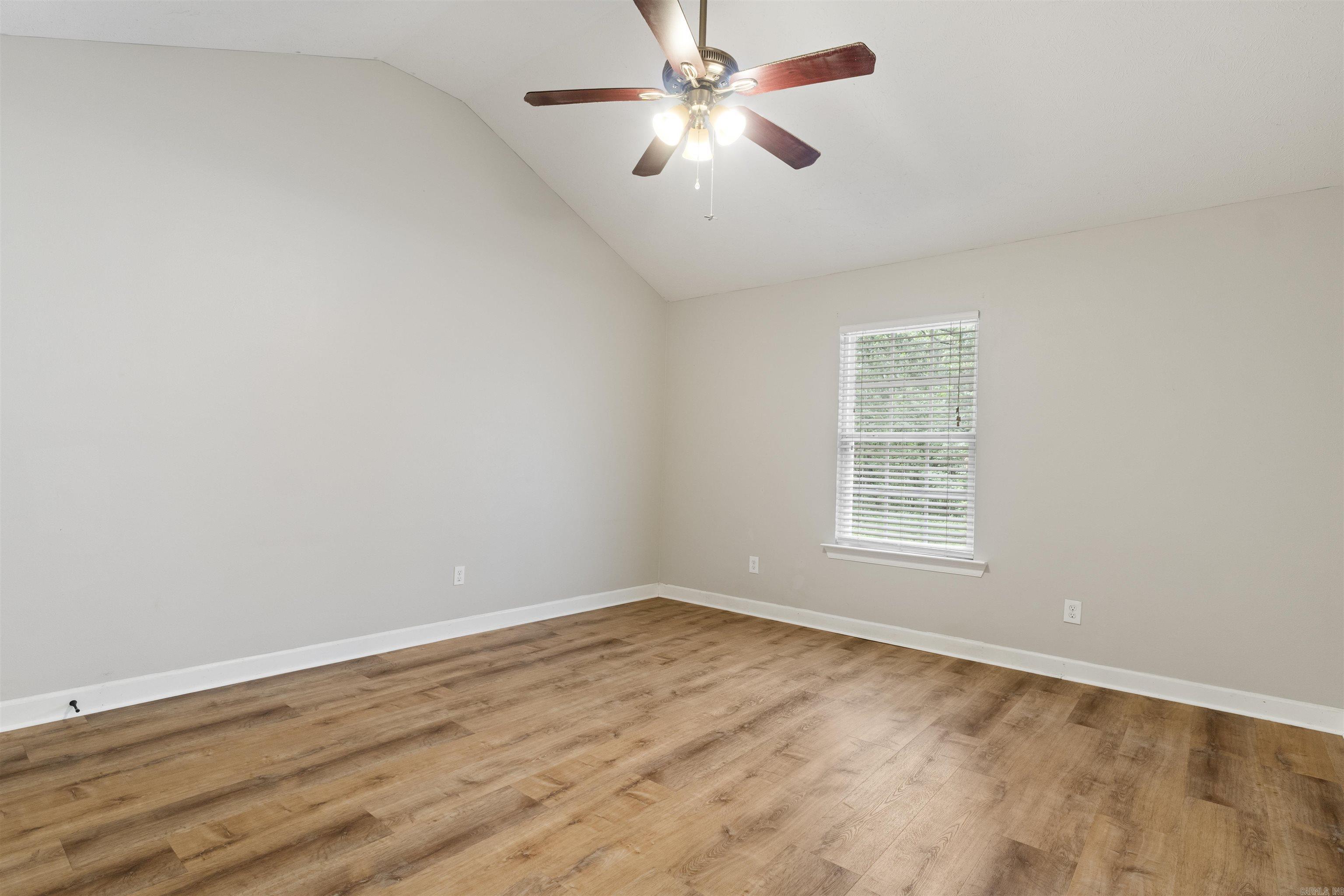 70 Peach  Austin, AR