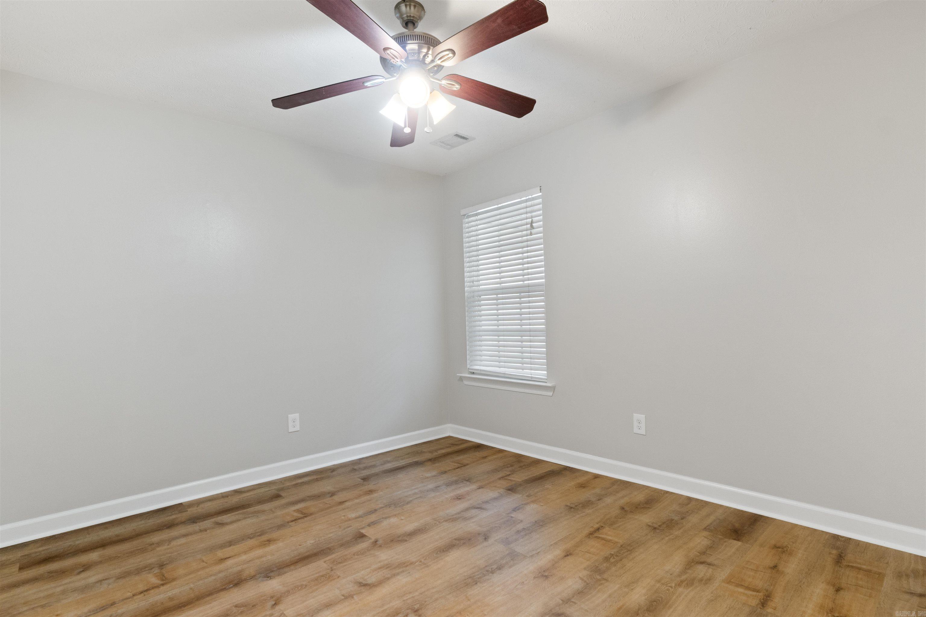 70 Peach  Austin, AR