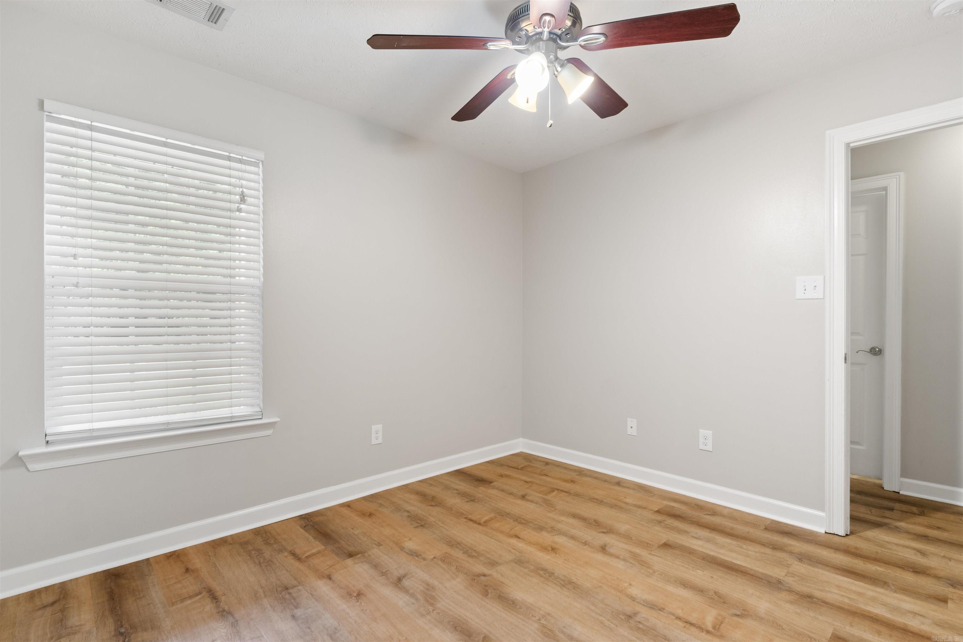 70 Peach  Austin, AR