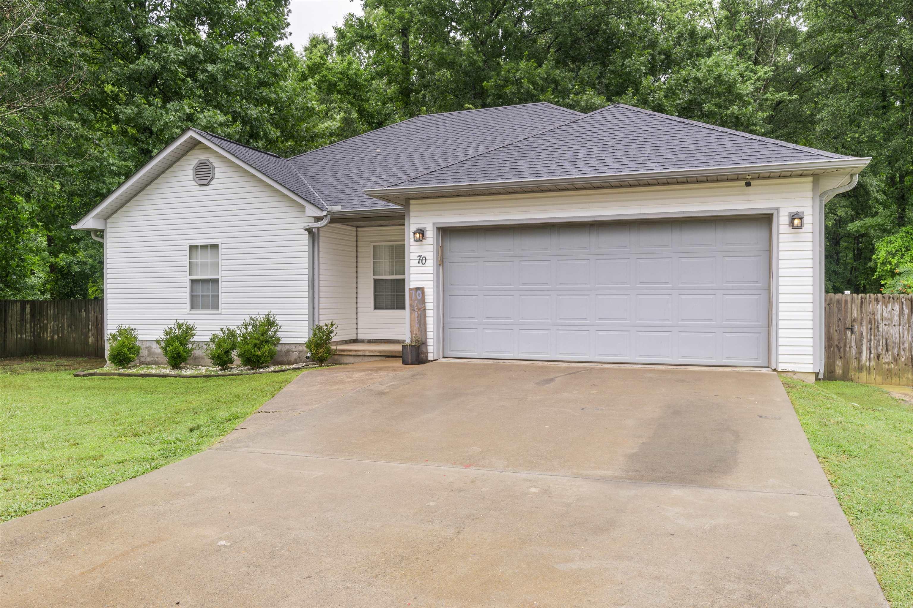 70 Peach  Austin, AR