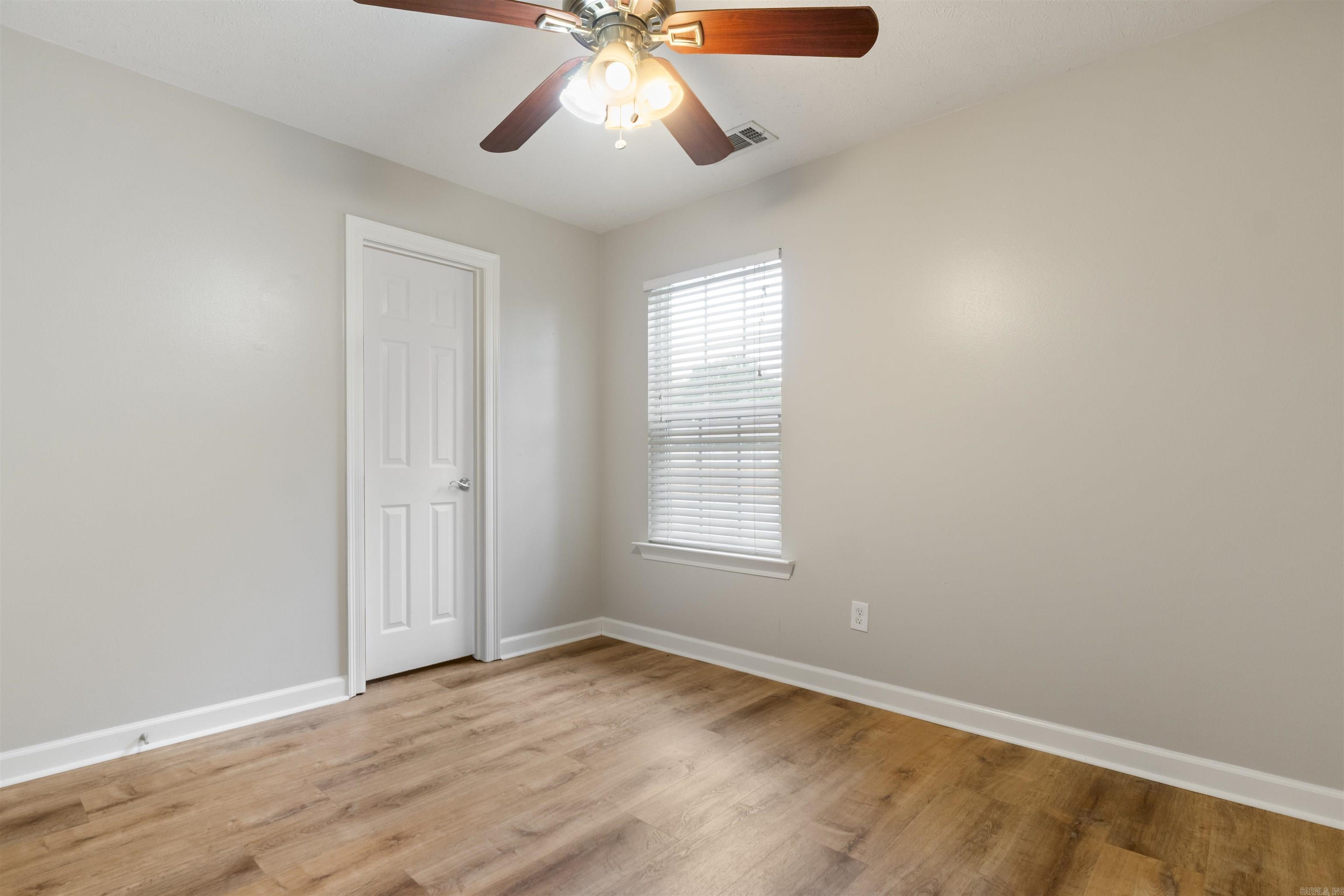 70 Peach  Austin, AR