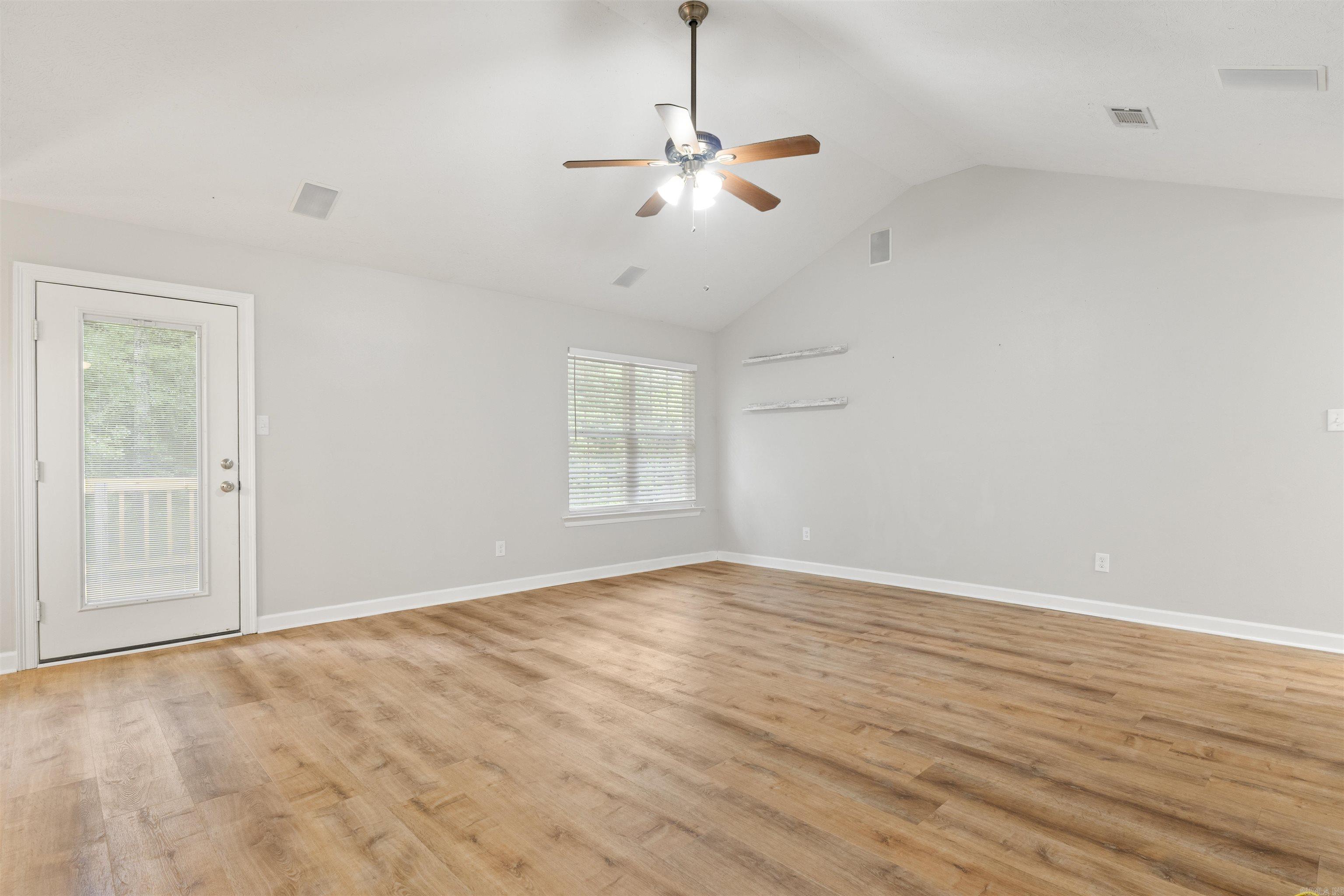 70 Peach  Austin, AR