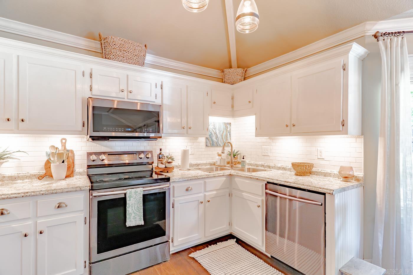 2200 Jaybee  Jonesboro, AR