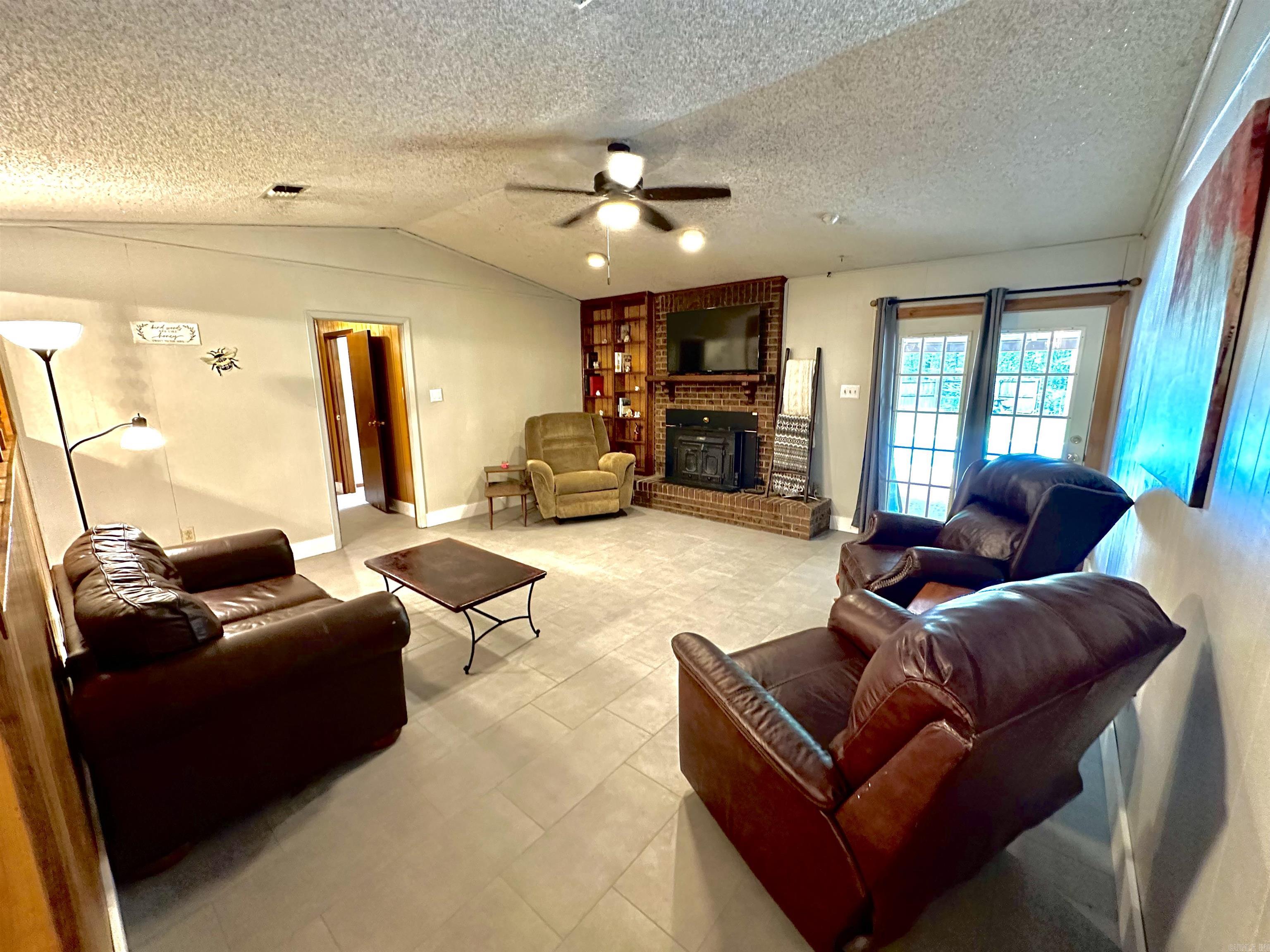 6802 White Oak  White Hall, AR