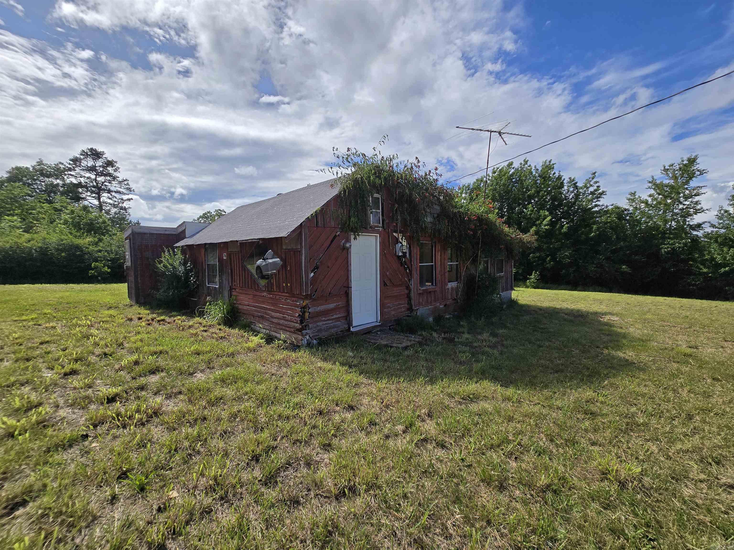 394 Otis  Clinton, AR