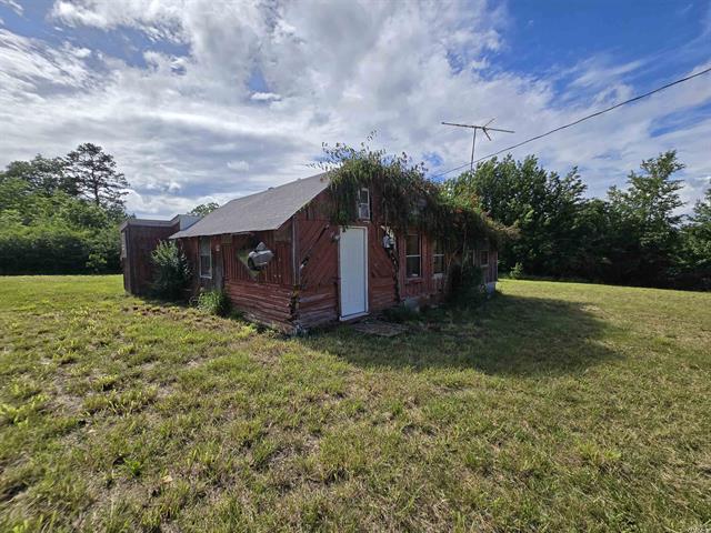394  Otis  Clinton, AR
