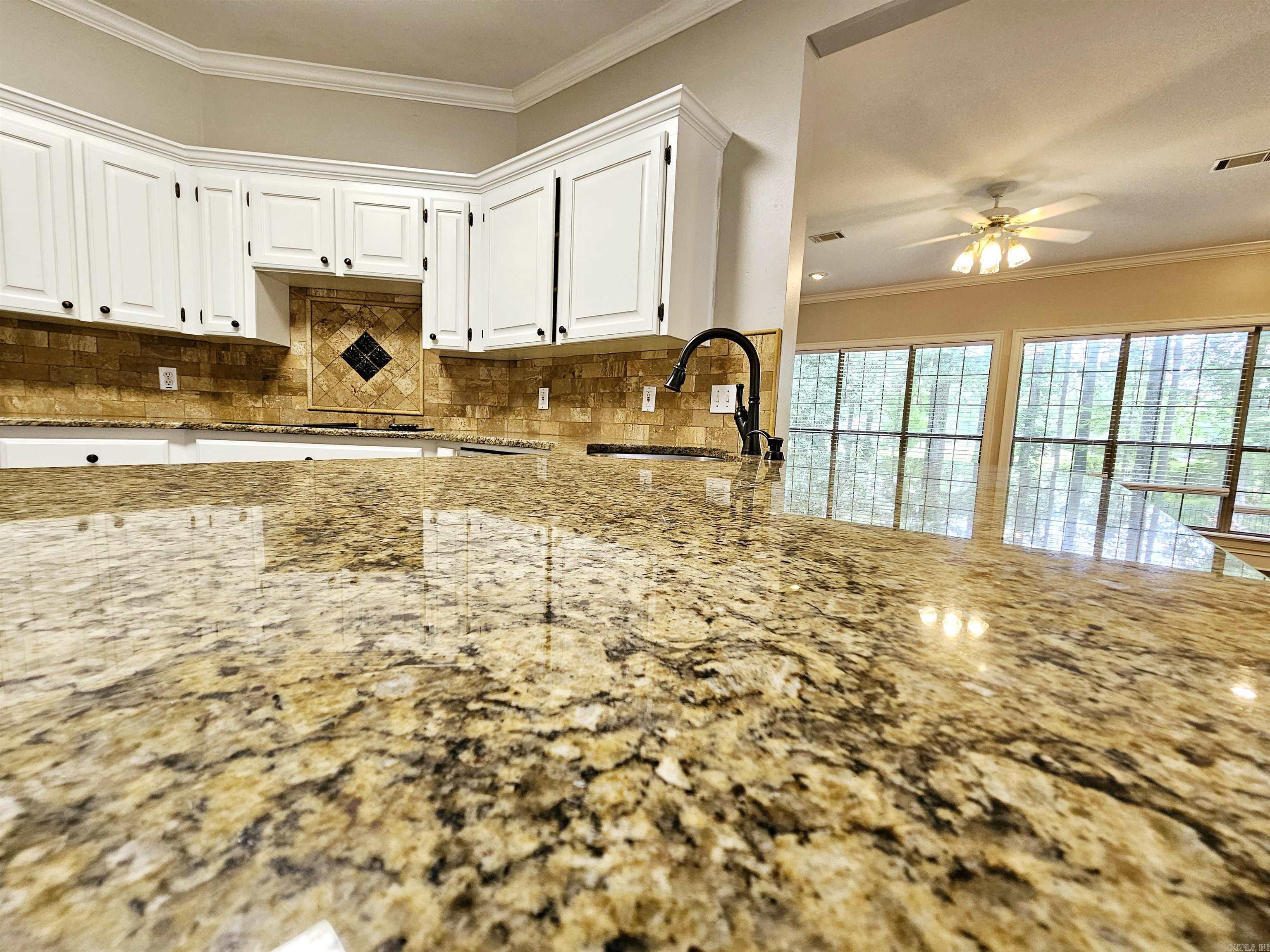 158 Calais  Maumelle, AR