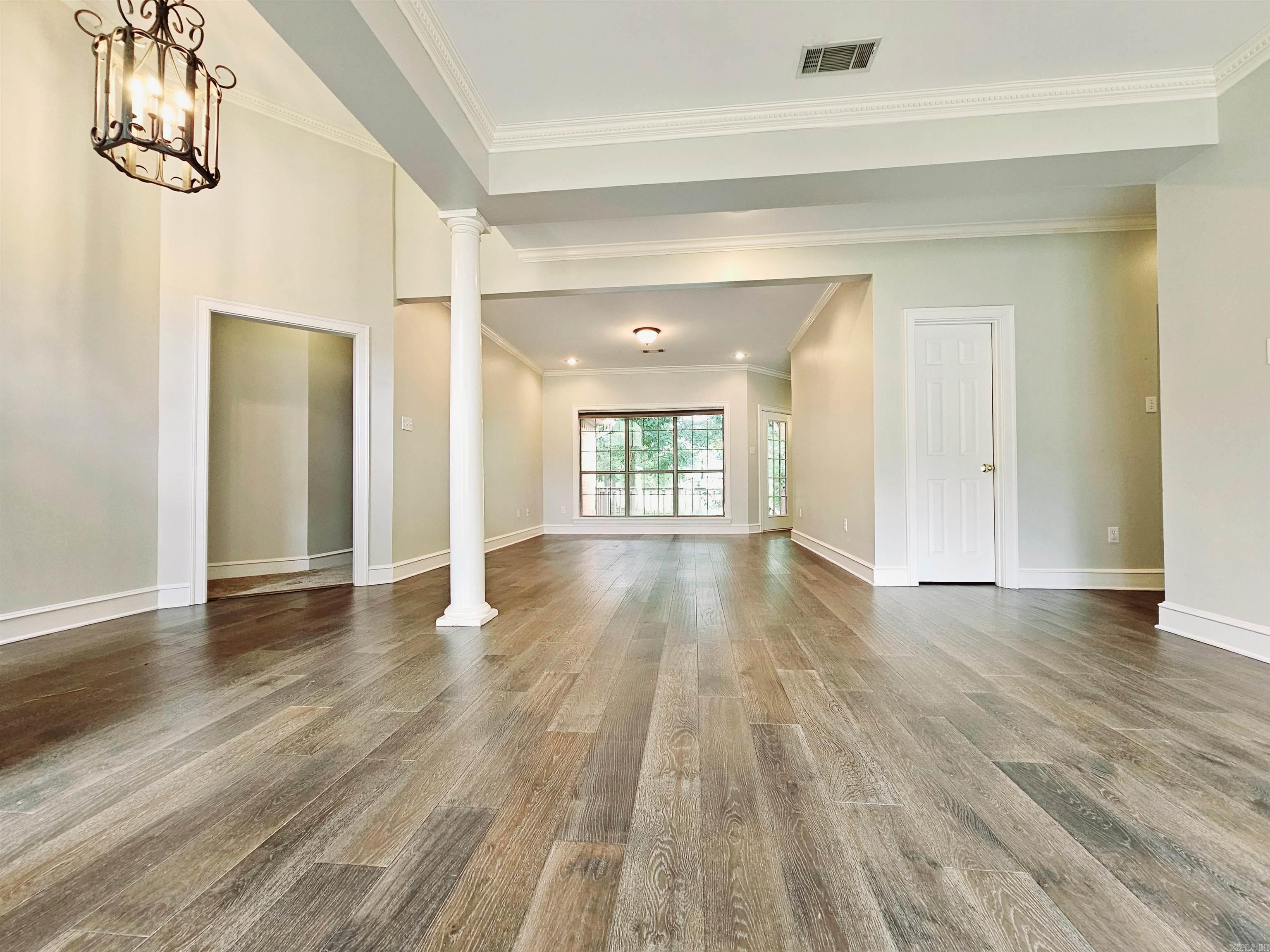 158 Calais  Maumelle, AR