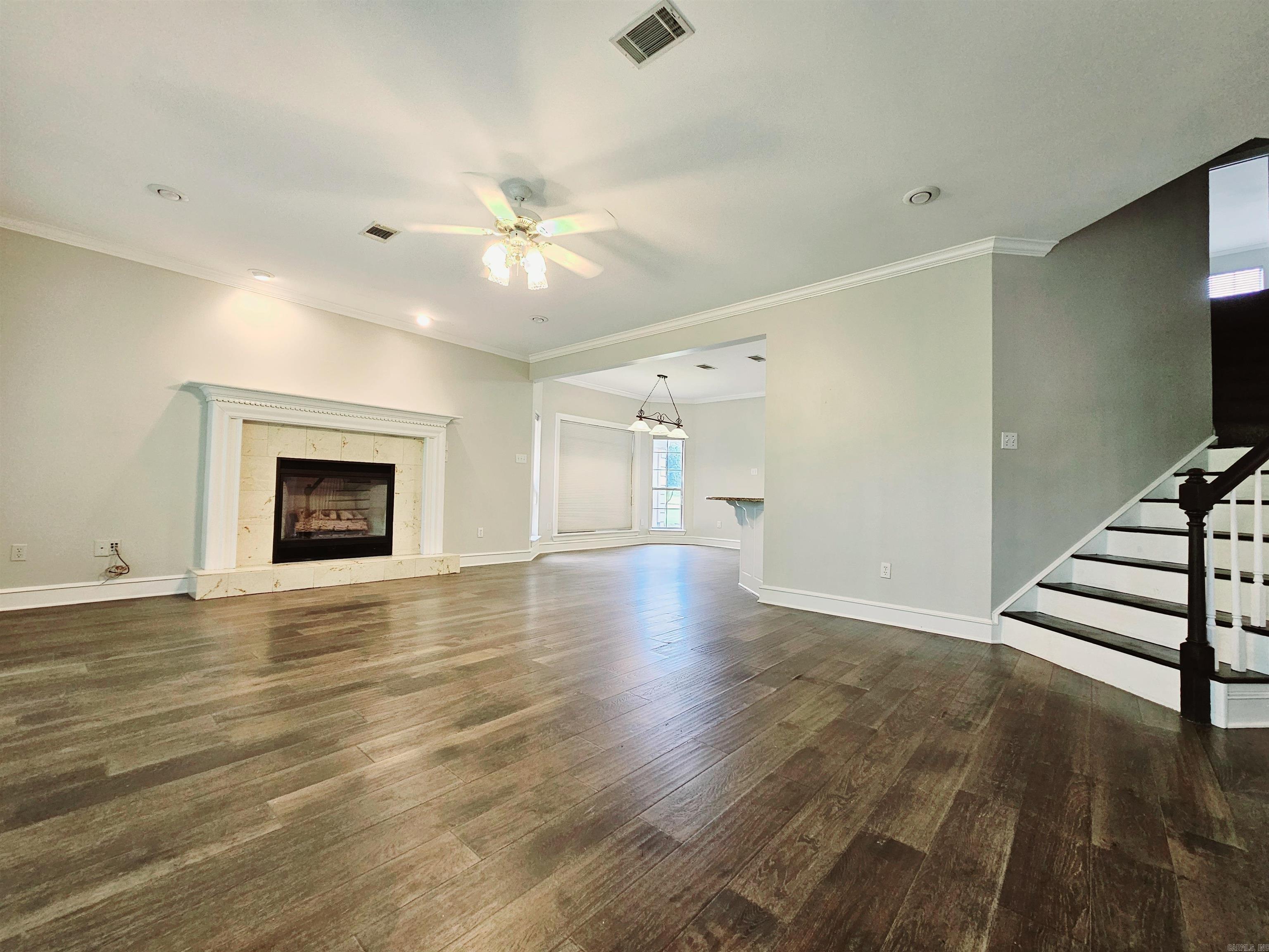 158 Calais  Maumelle, AR