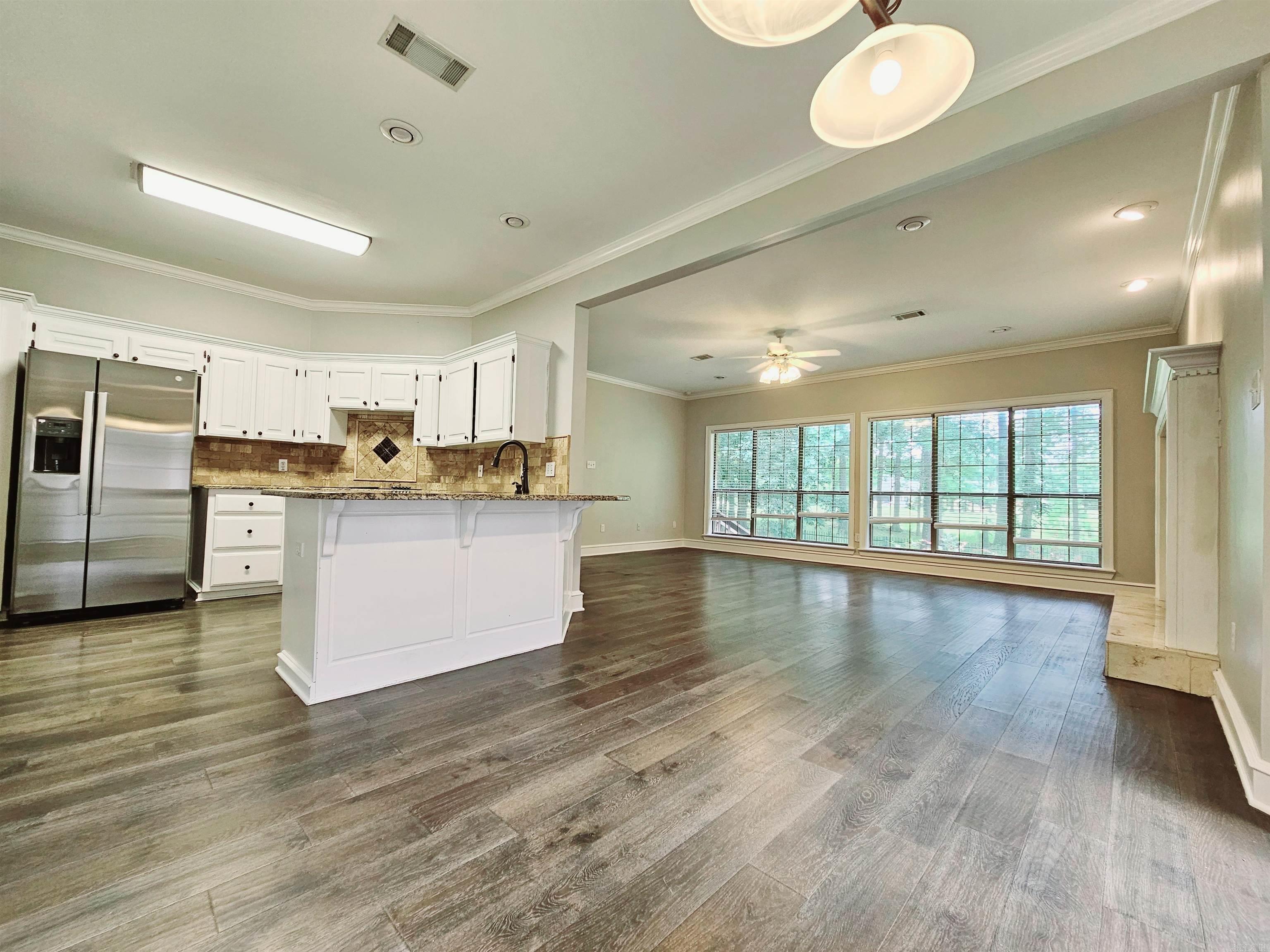 158 Calais  Maumelle, AR