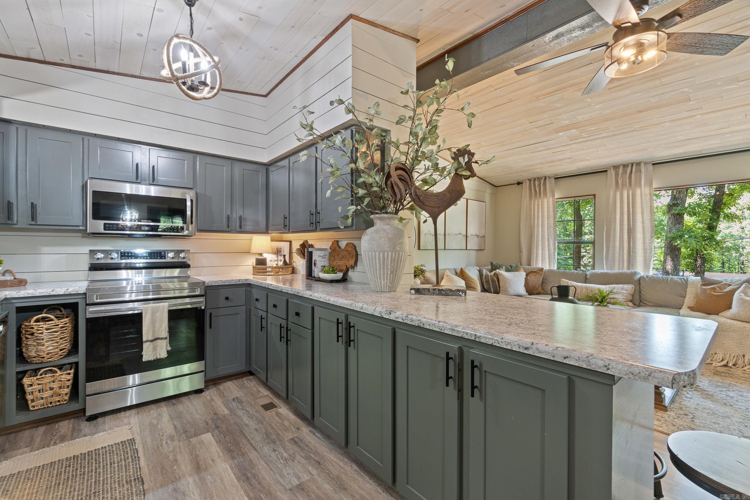 112 Wilshire  Fairfield Bay, AR