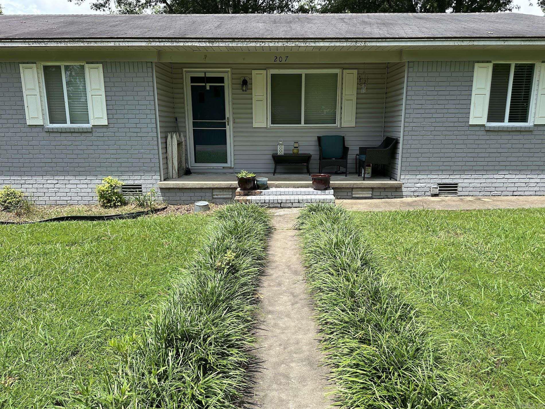 207 Byron  Beebe, AR