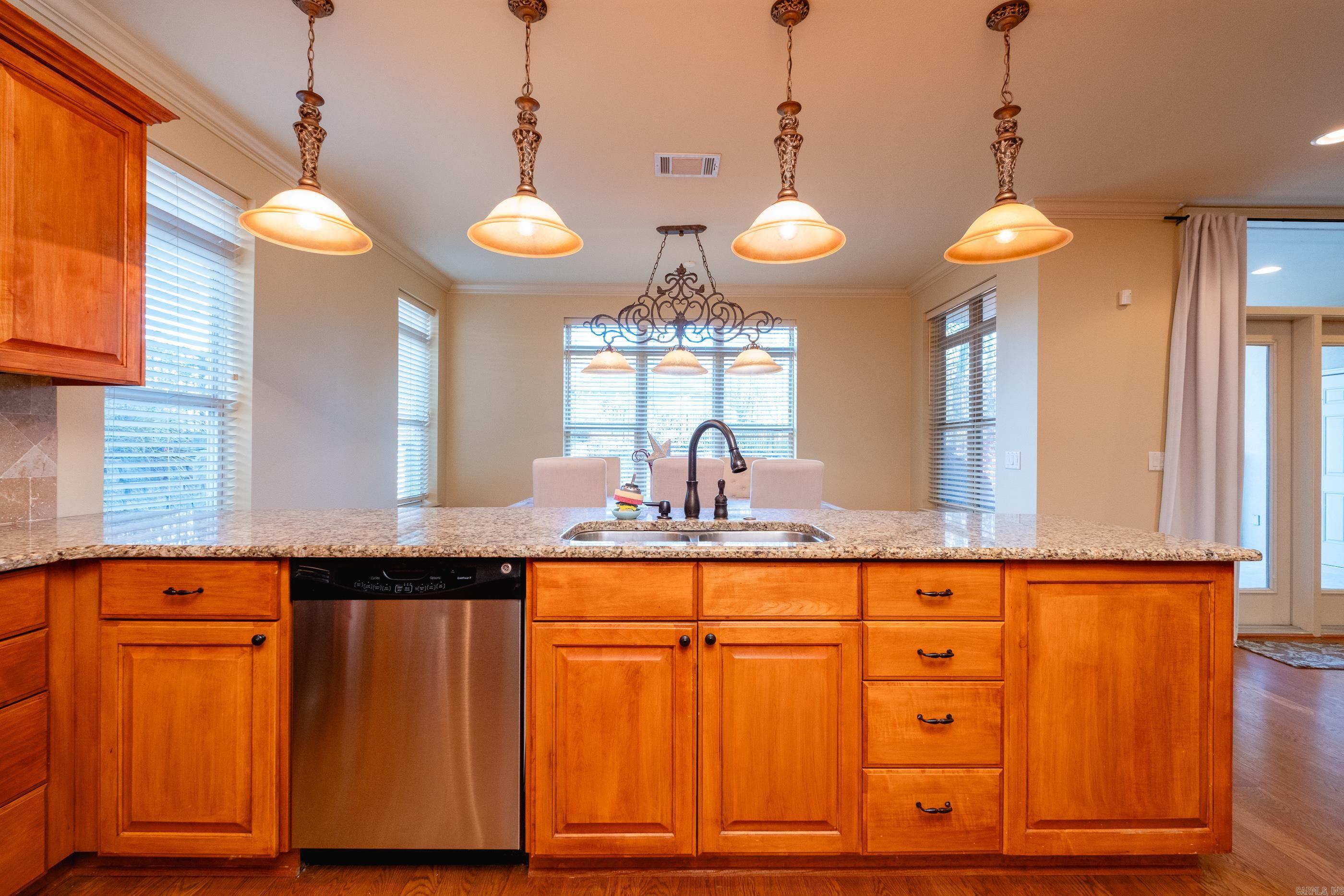 100 Vallon  Little Rock, AR