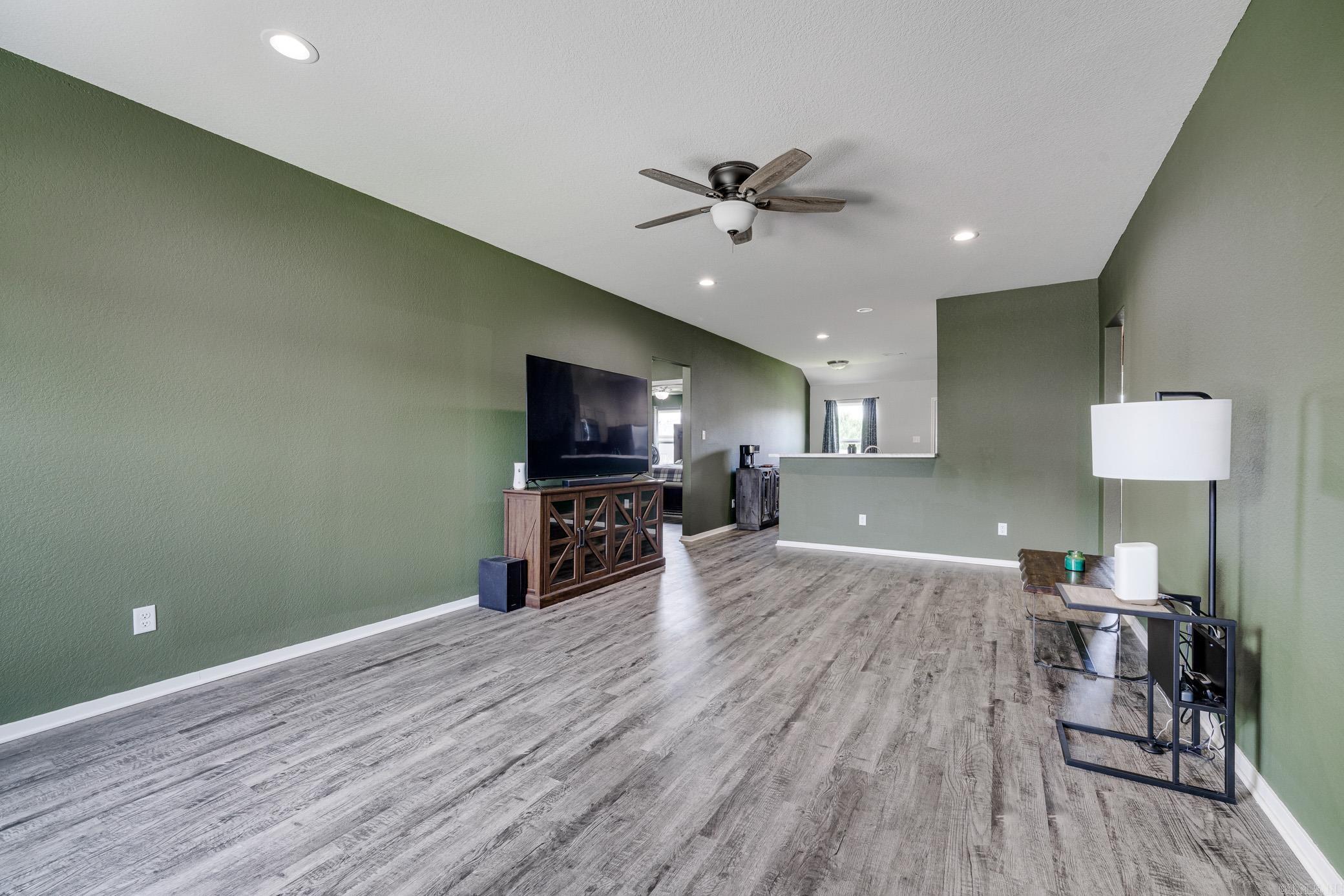22 Saunder Dr  Austin, AR