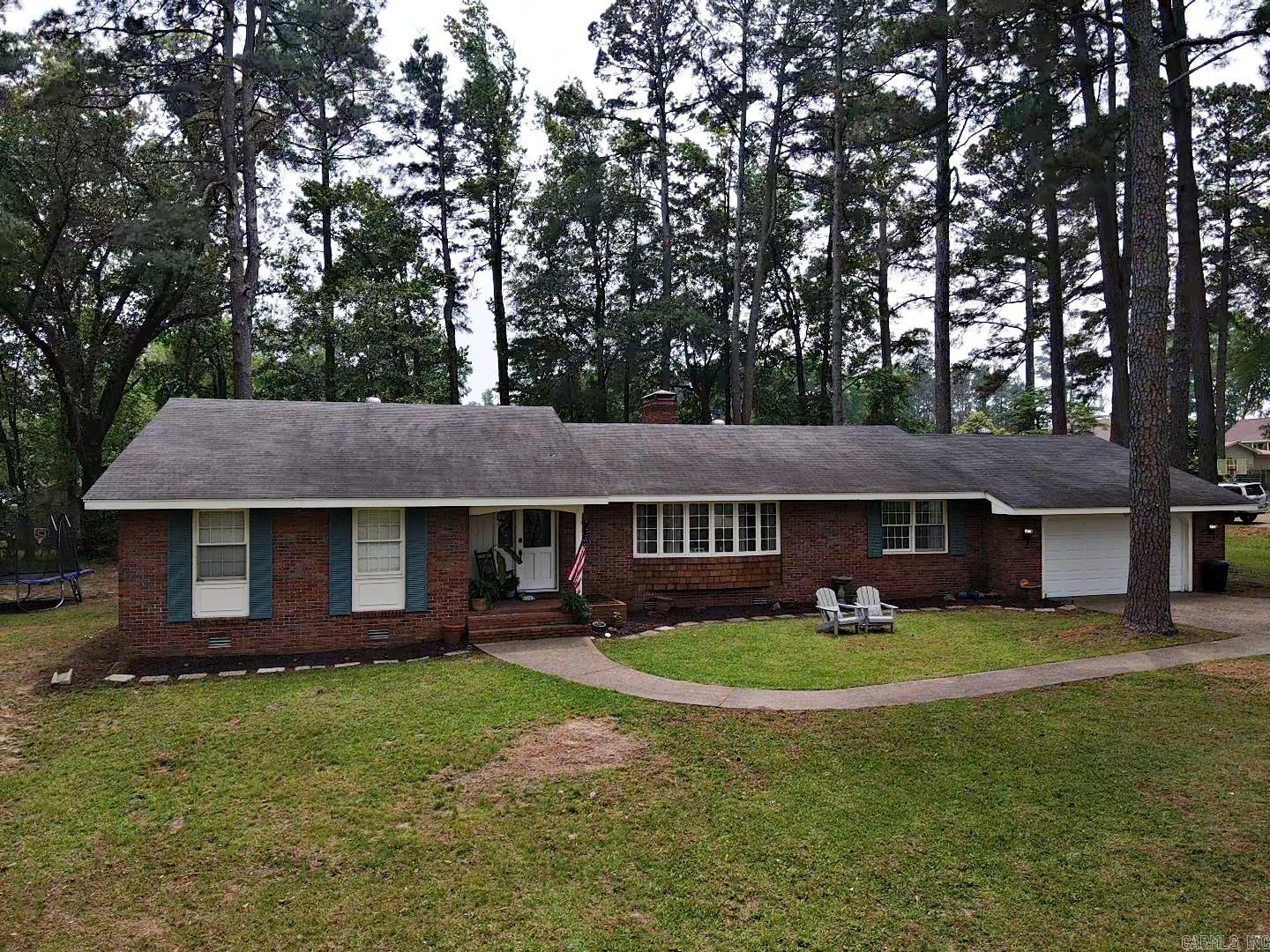 102 Mockingbird  Arkadelphia, AR