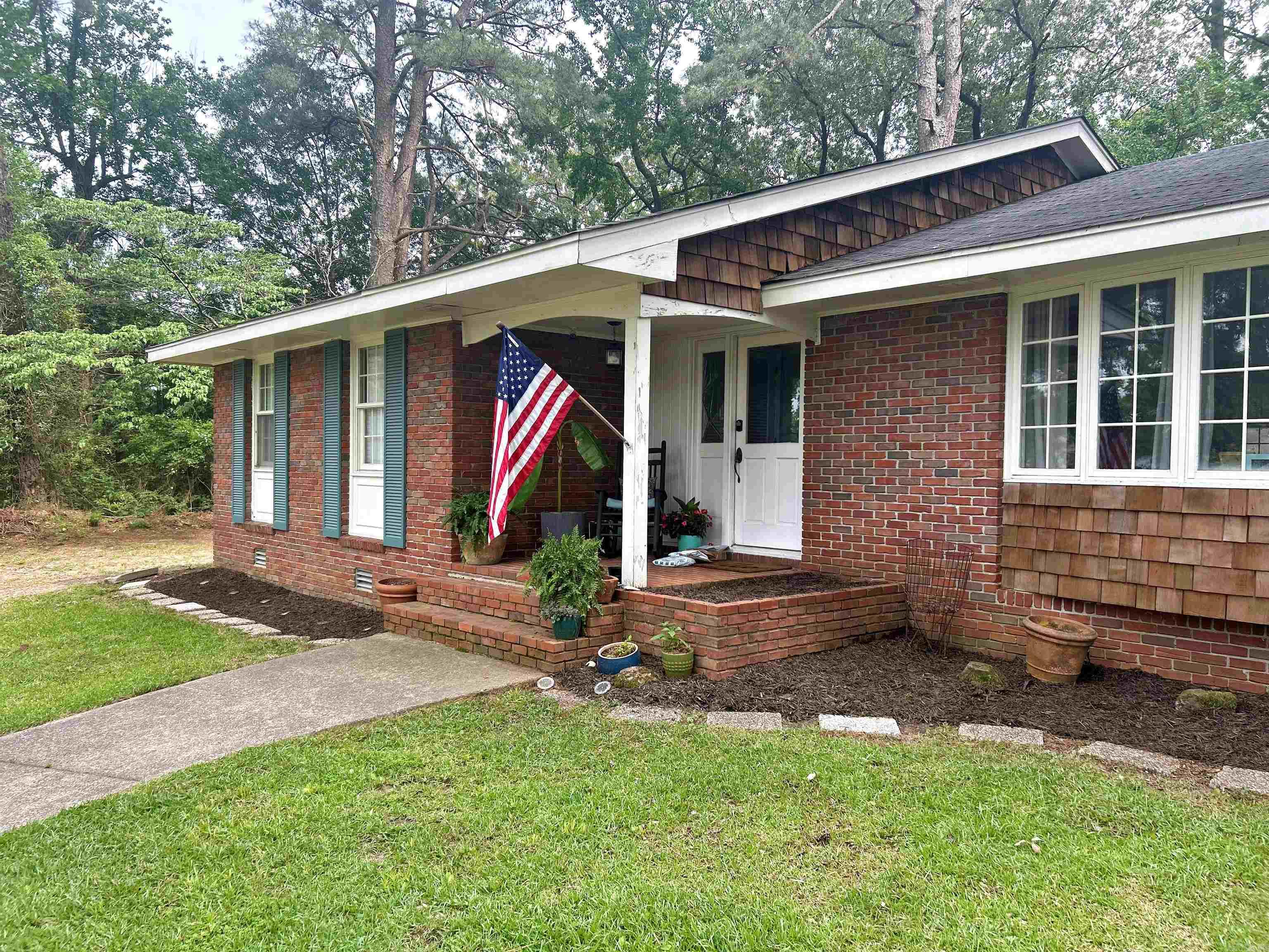 102 Mockingbird  Arkadelphia, AR