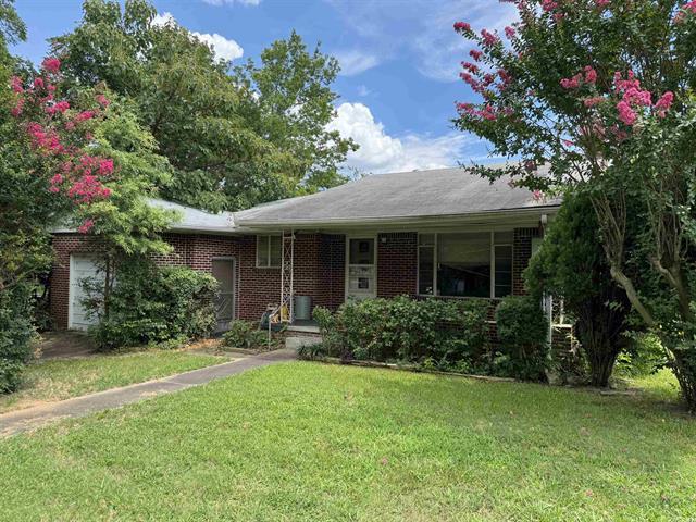 105  Burroughs  Hot Springs, AR