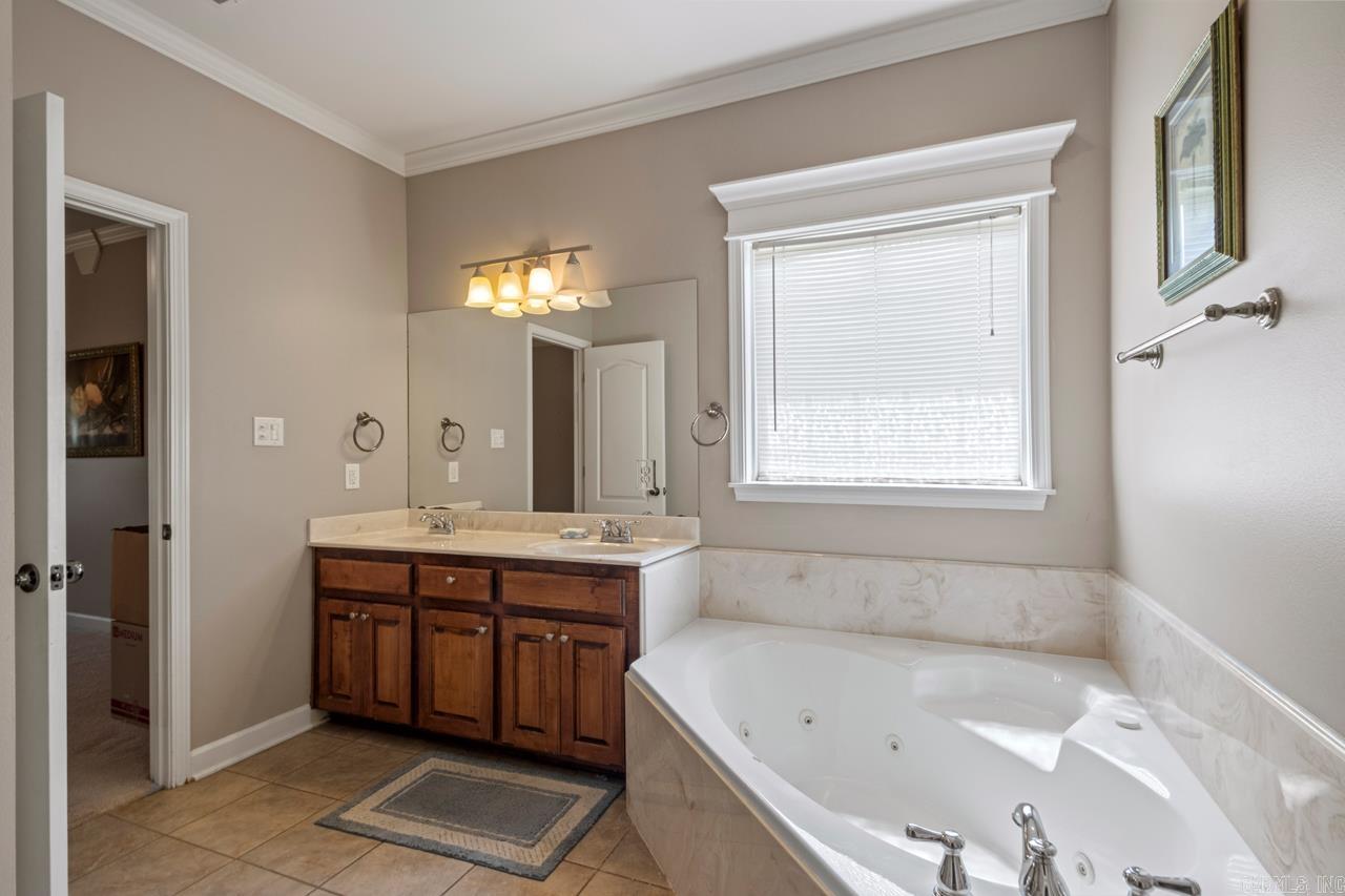 2984 Hazelwood  Benton, AR