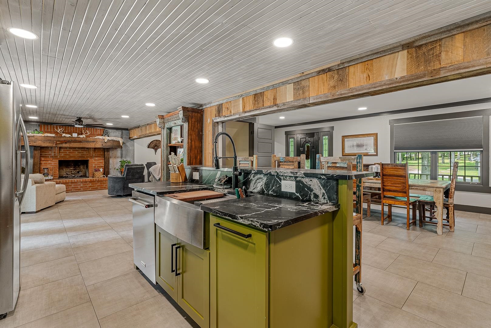 3000 PORTER DRIVE  Paragould, AR