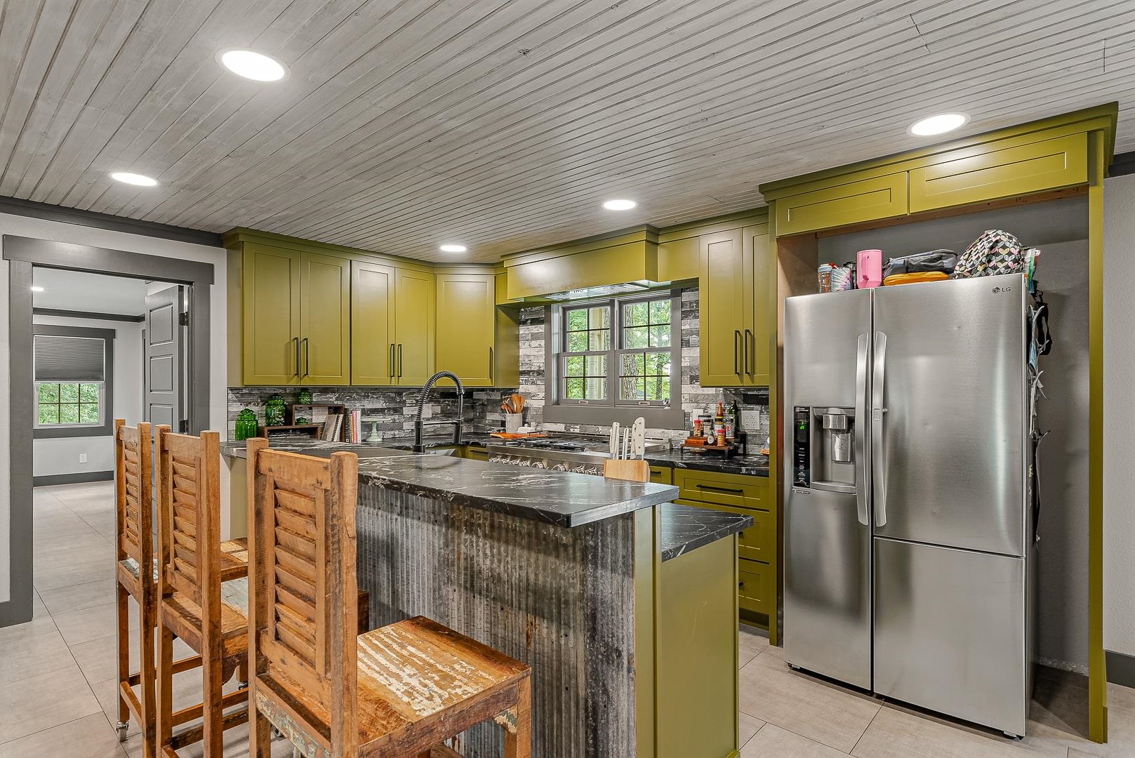 3000 PORTER DRIVE  Paragould, AR