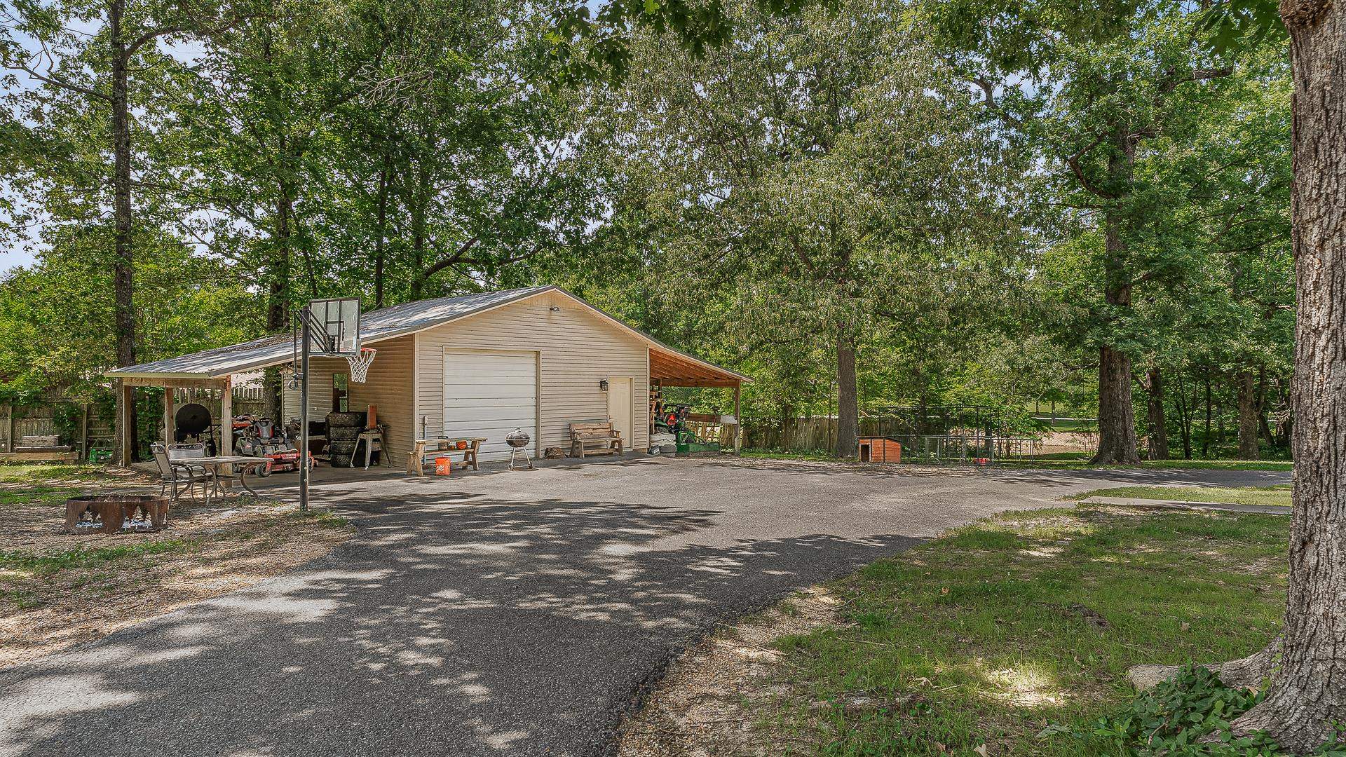 3000 PORTER DRIVE  Paragould, AR