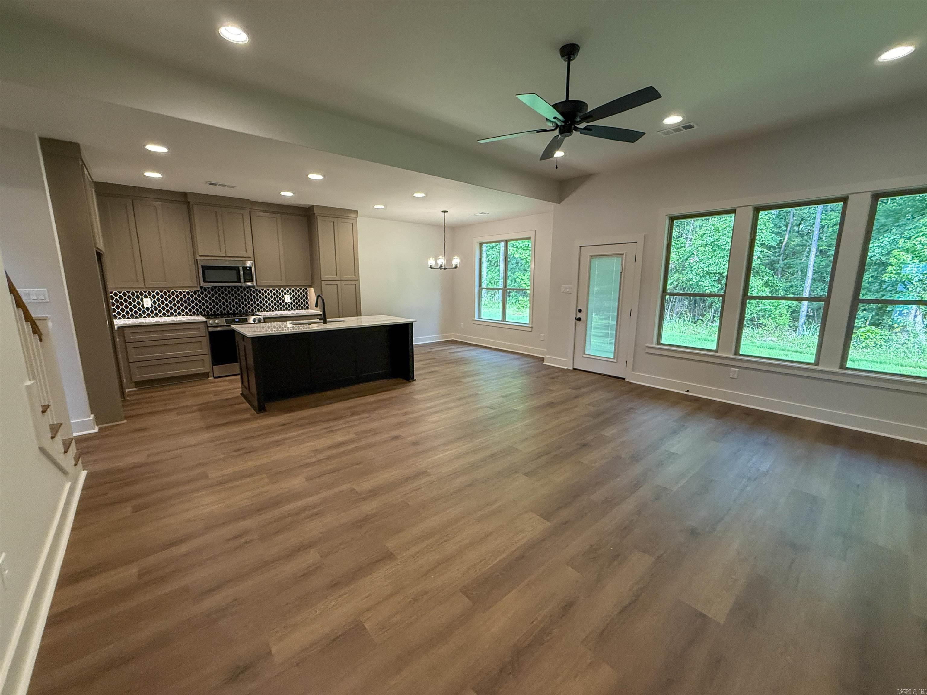 4 Woodhaven Ct.  Jacksonville, AR