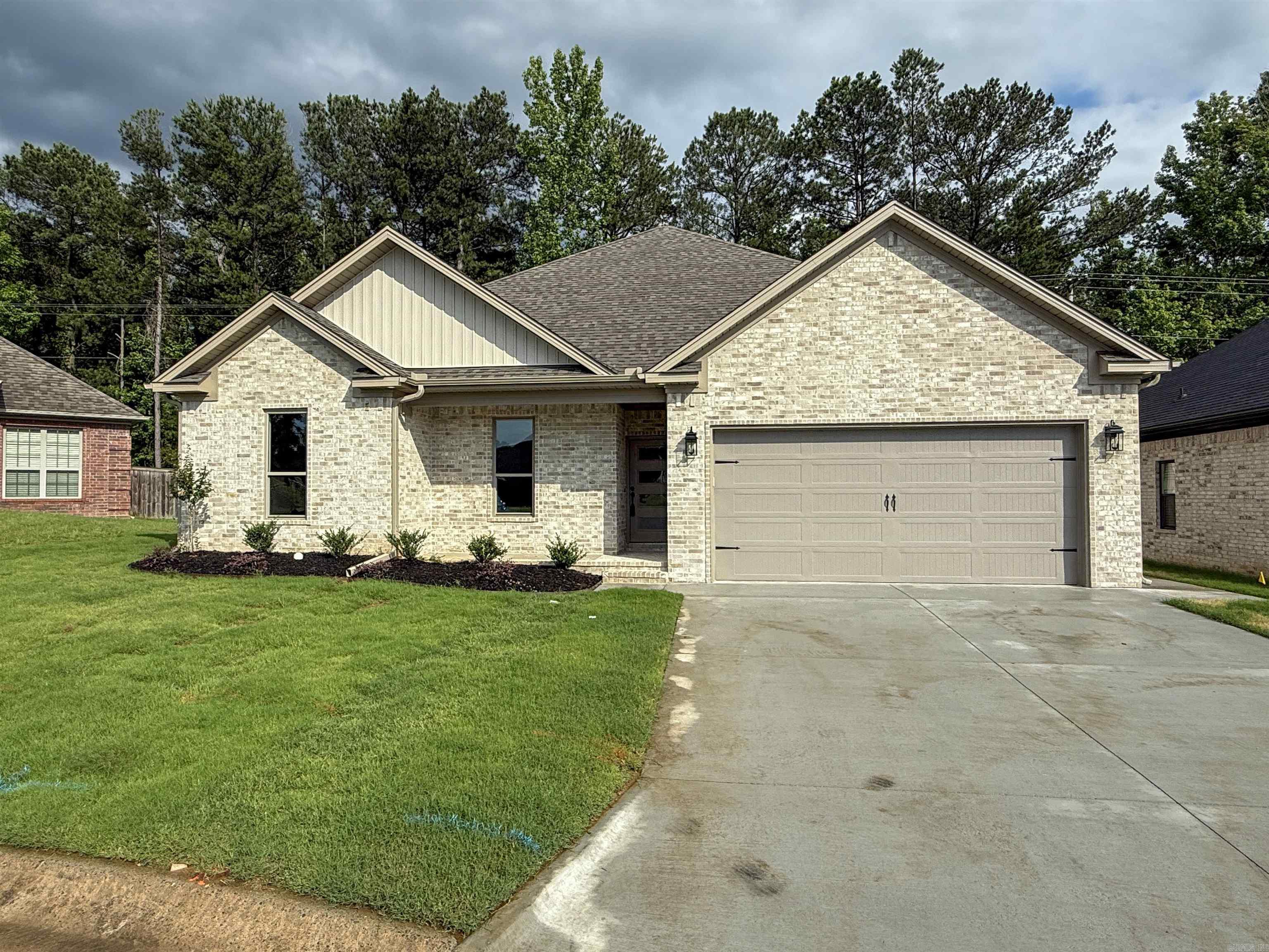 4 Woodhaven Ct.  Jacksonville, AR