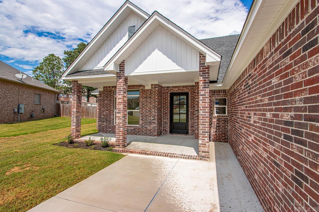 8348 Sapphire Cove Sherwood, AR 72120