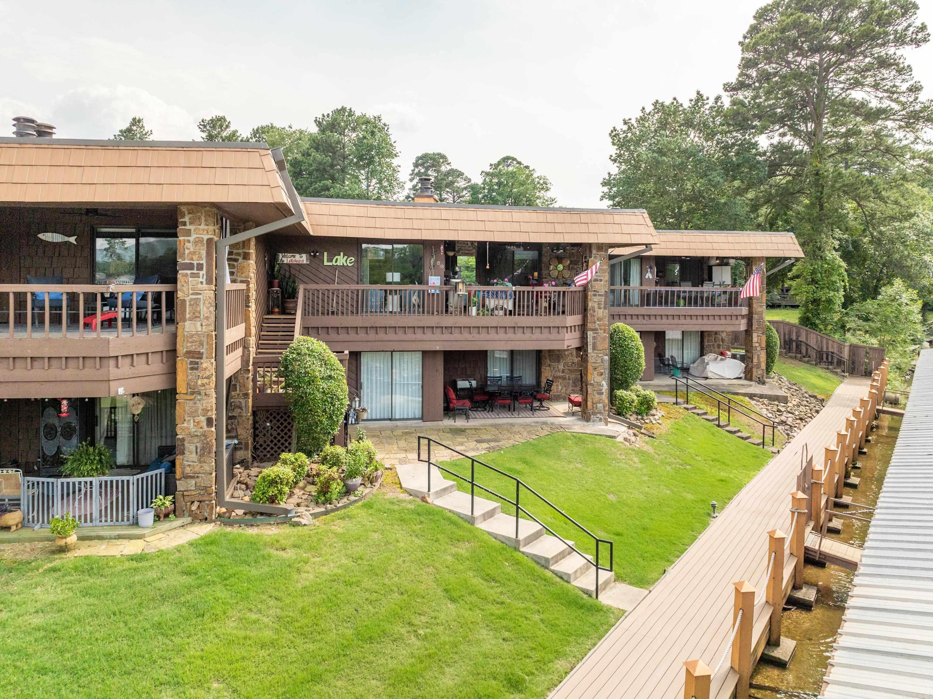 1412 AIRPORT RD  Hot Springs, AR