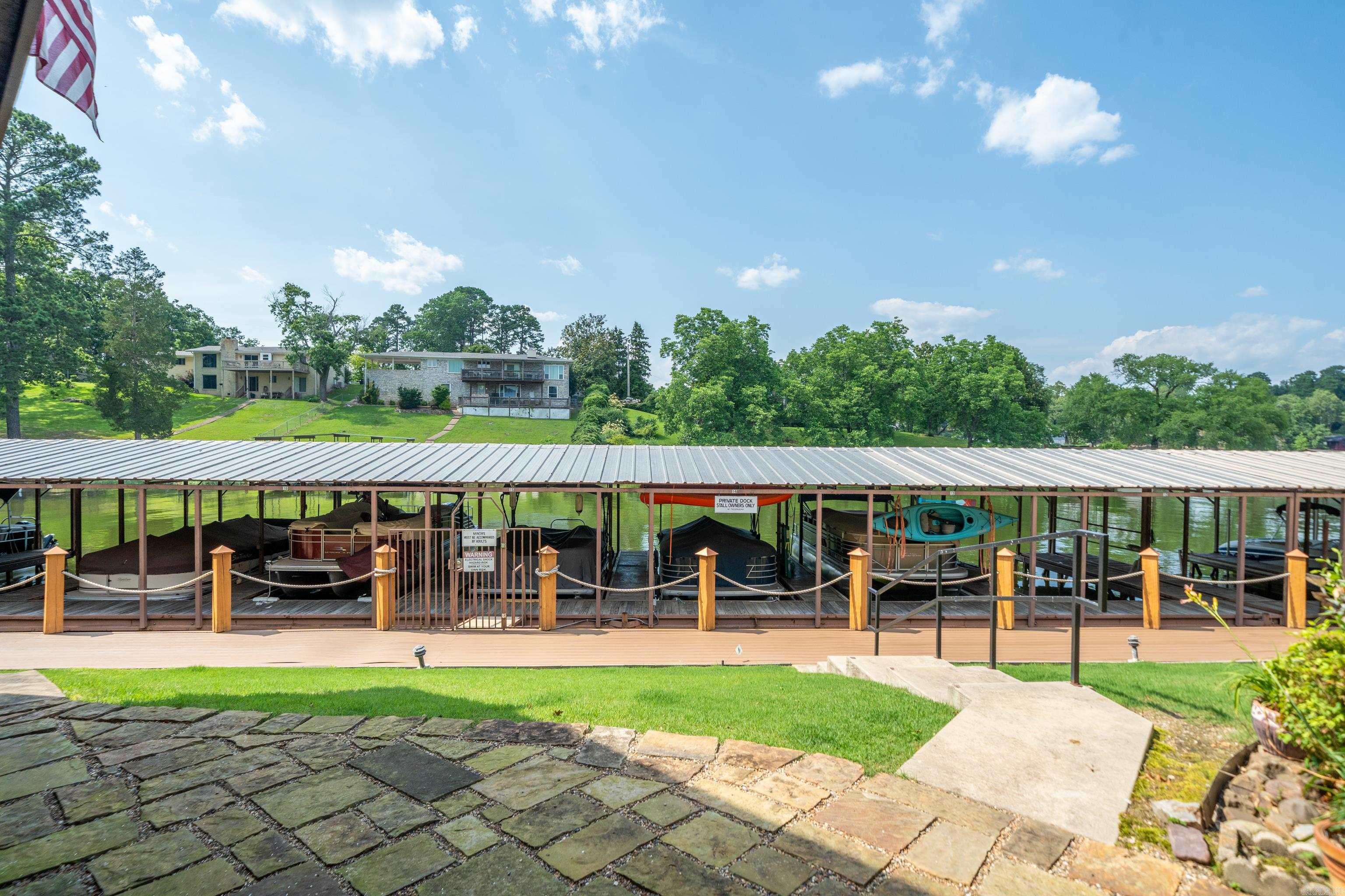 1412 AIRPORT RD  Hot Springs, AR