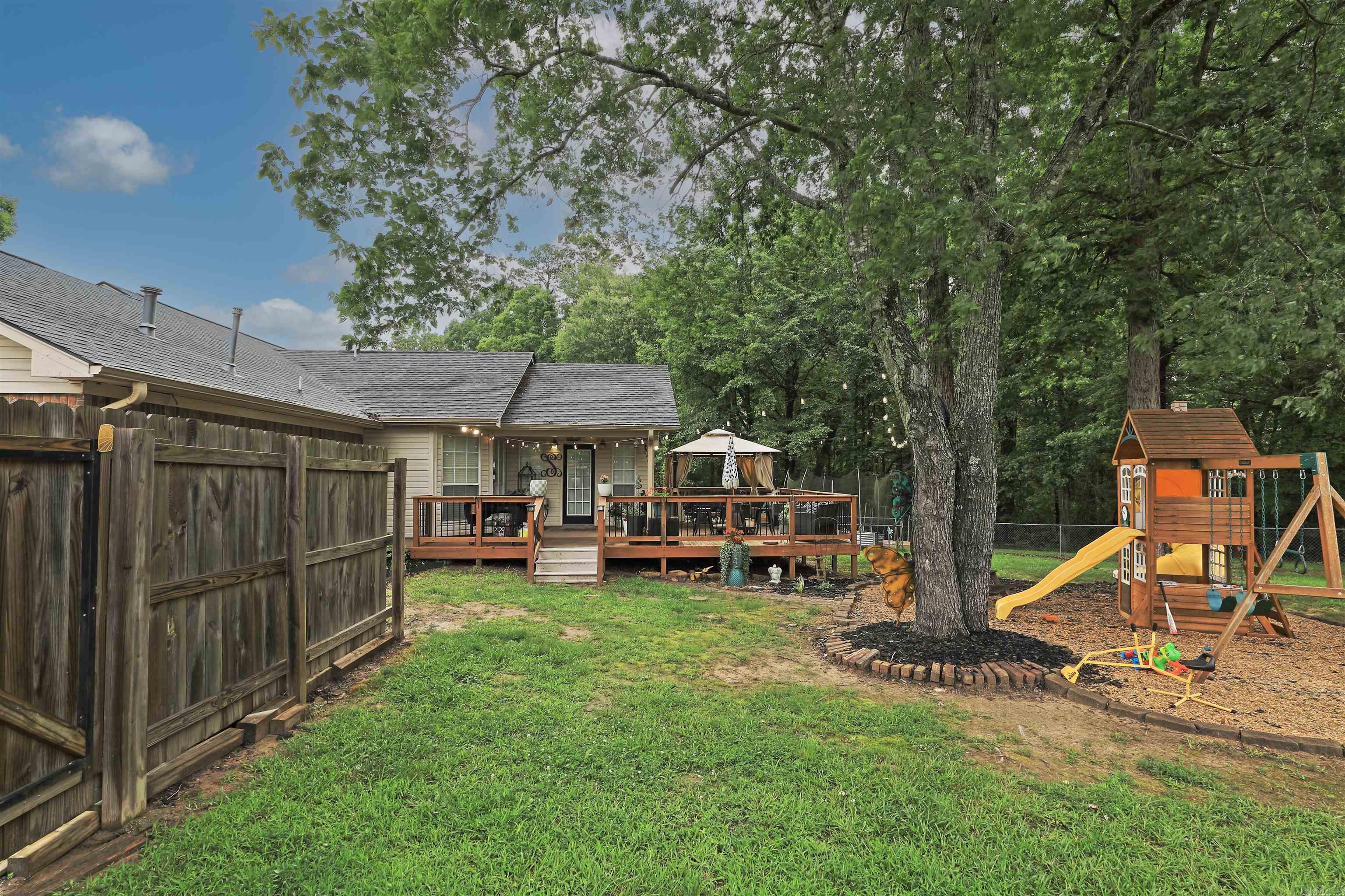 329 Regal Oaks  White Hall, AR