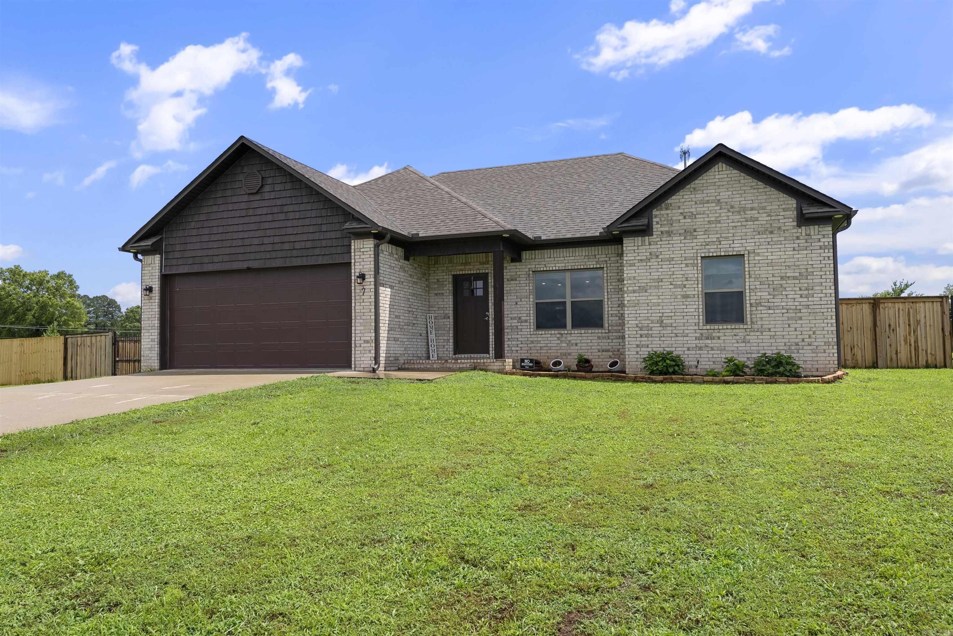7 Edward  Greenbrier, AR