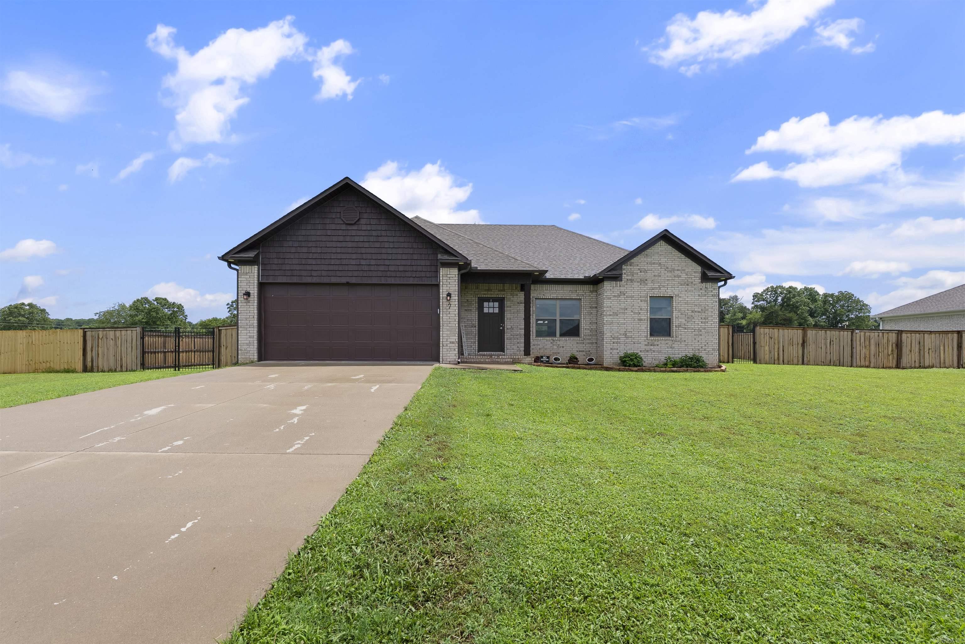 7 Edward  Greenbrier, AR