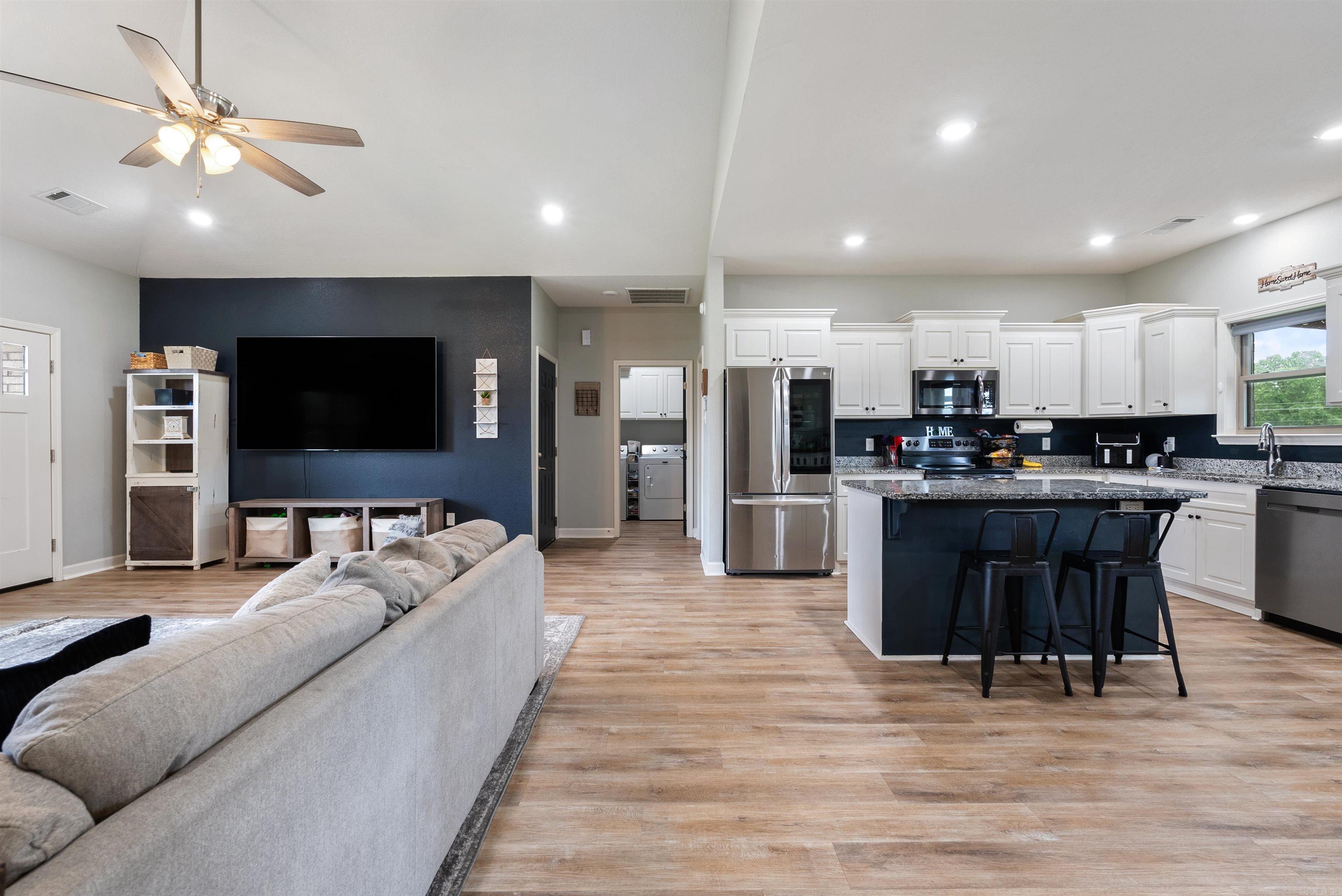7 Edward  Greenbrier, AR