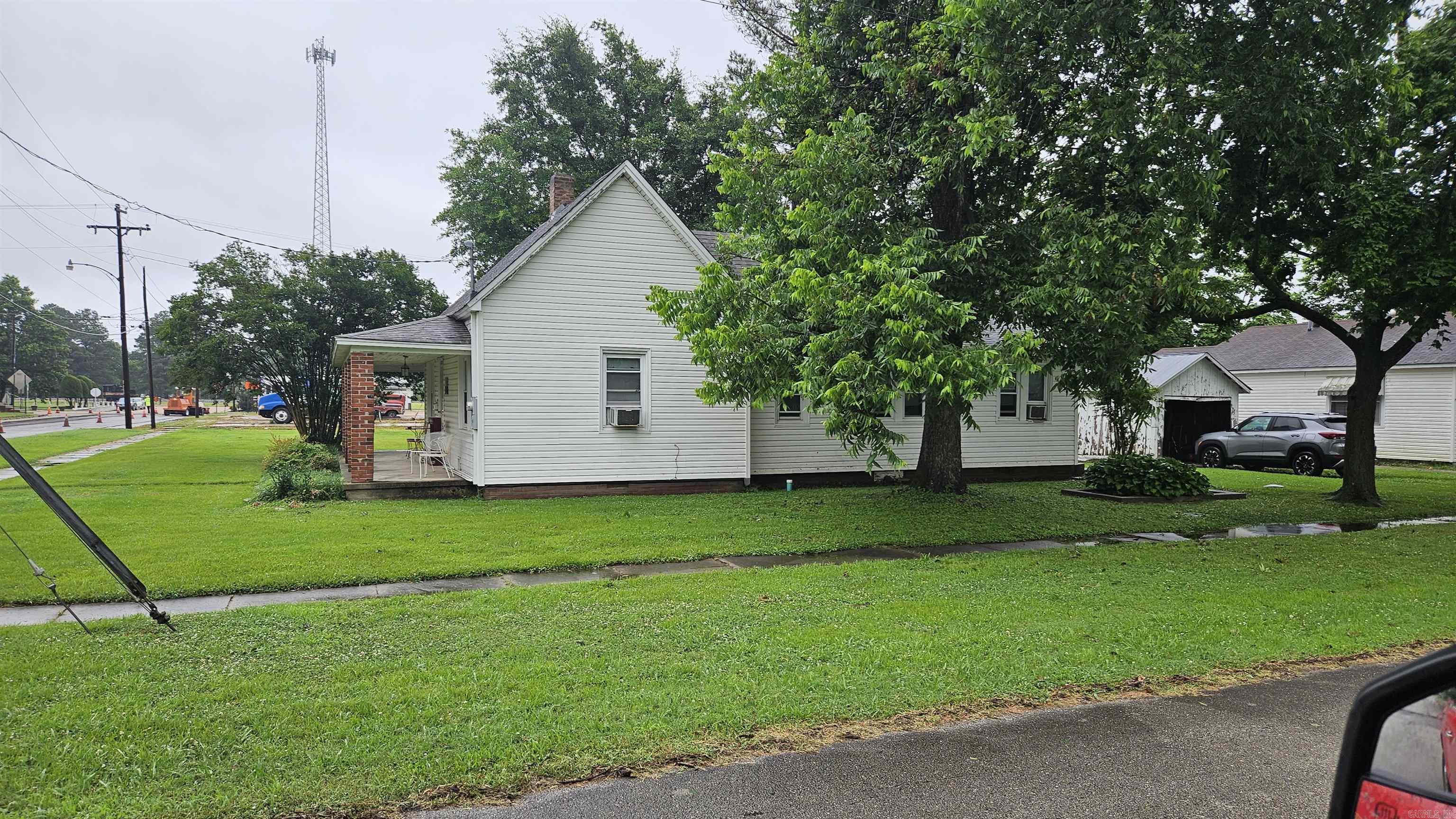 121 W 5th  Rector, AR